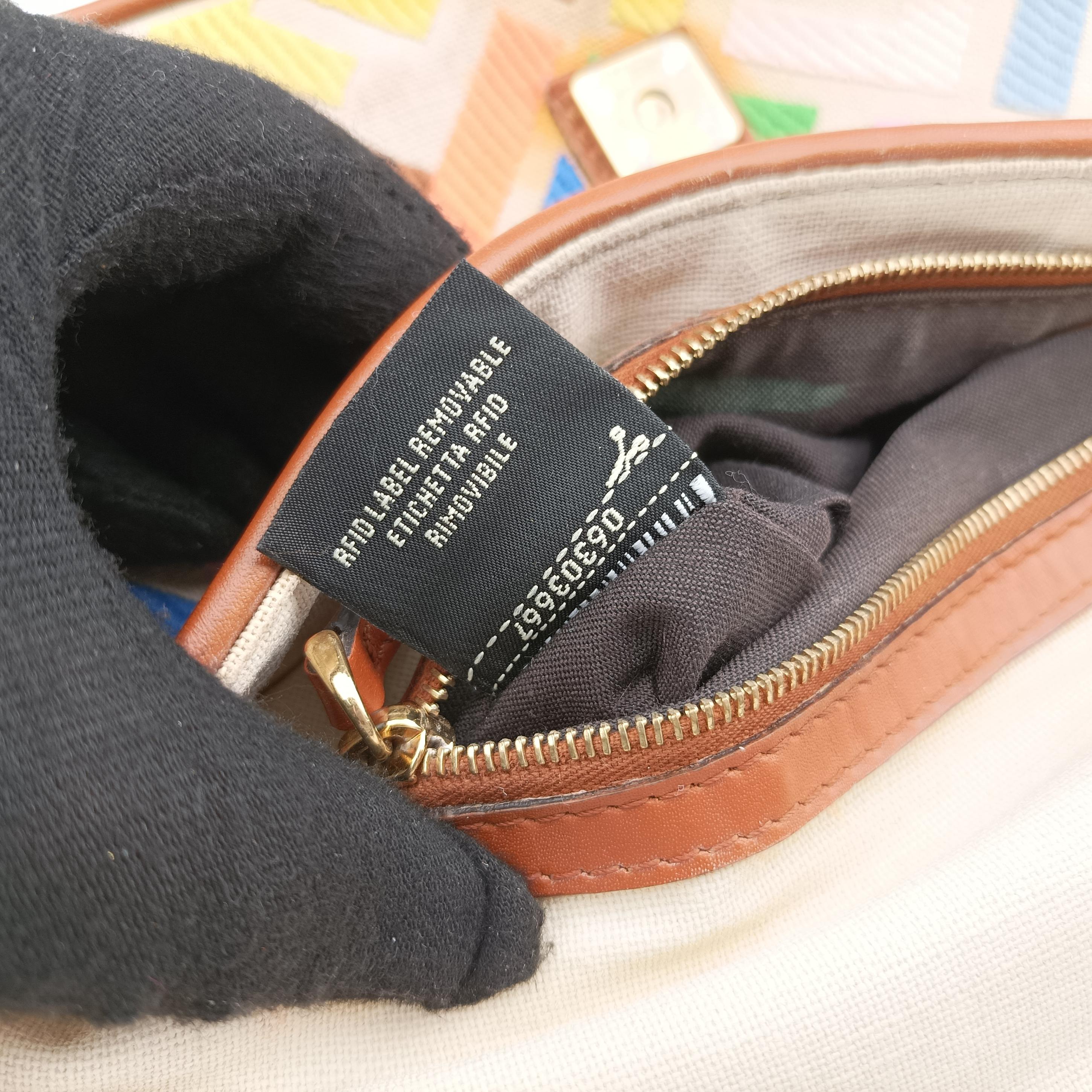 Pre-owned Fendi BAGUETTE Multicolour canvas 8BR600 shoulderbag | stylenewstar