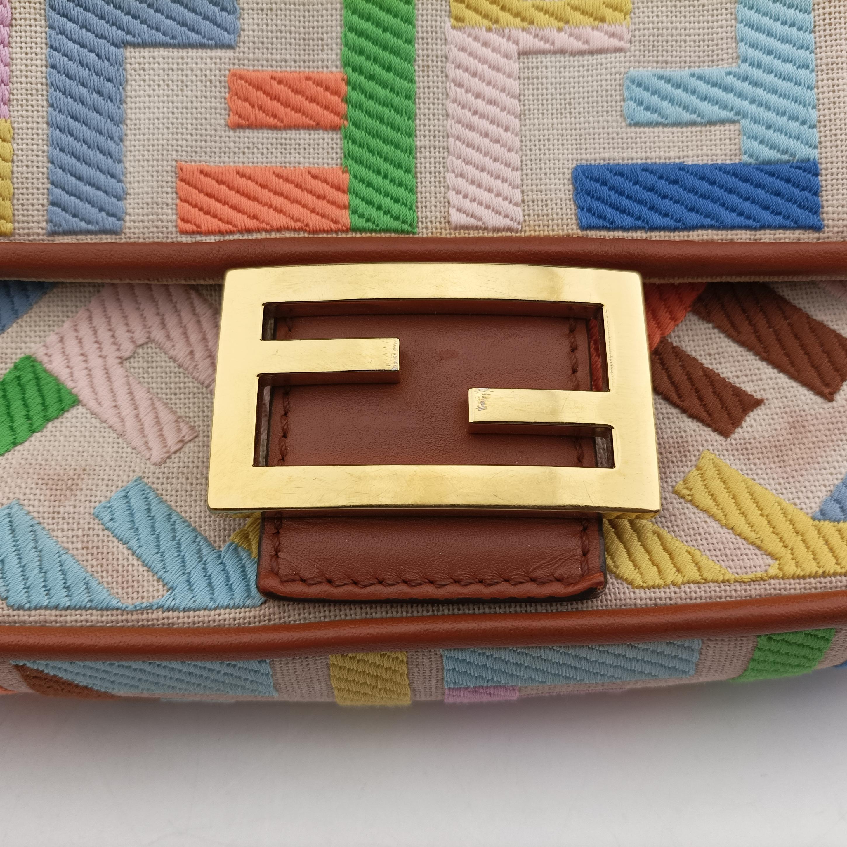 Pre-owned Fendi BAGUETTE Multicolour canvas 8BR600 shoulderbag | stylenewstar