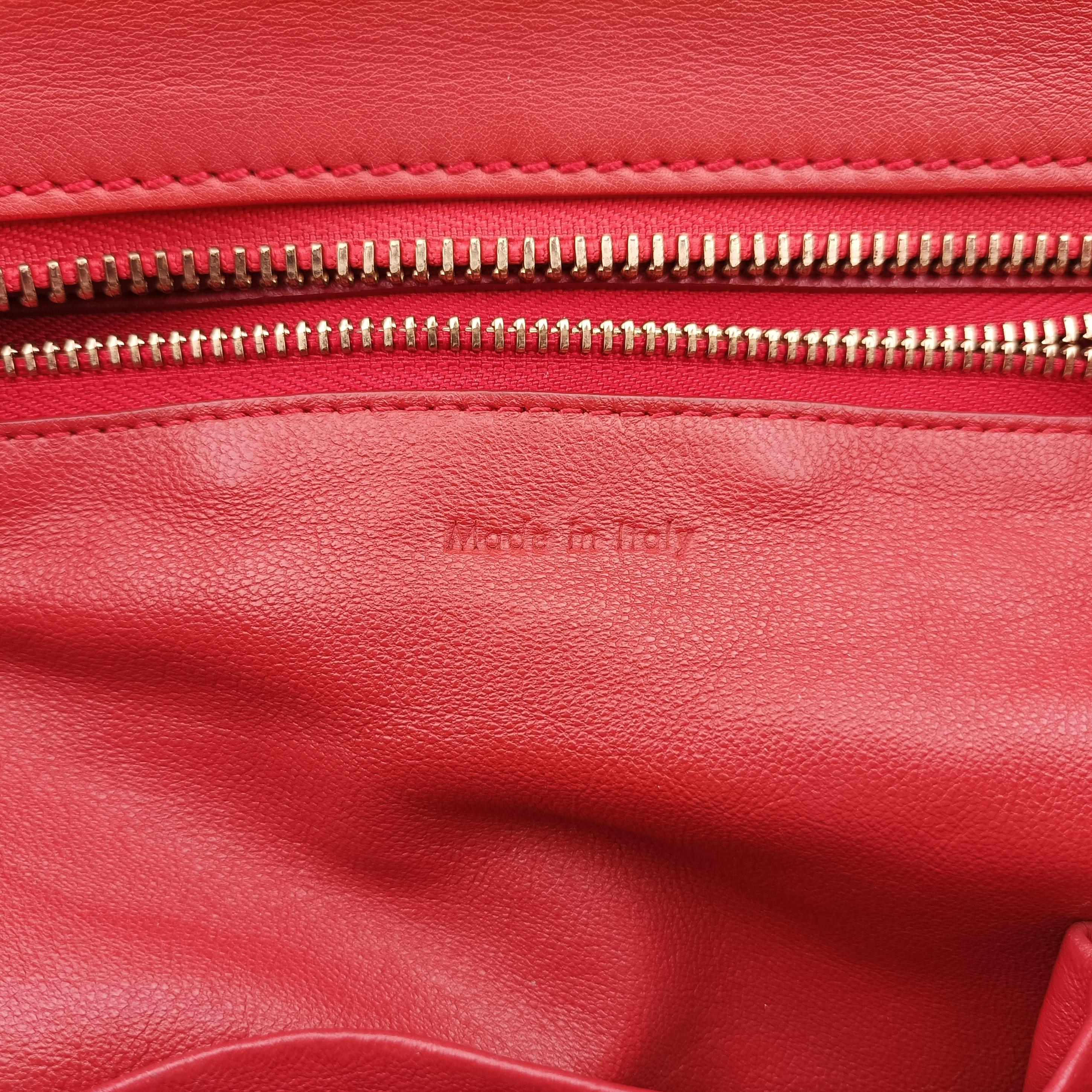 Pre-owned Celine Luggage Mini Shopper Red Leather  handbag | stylenewstar