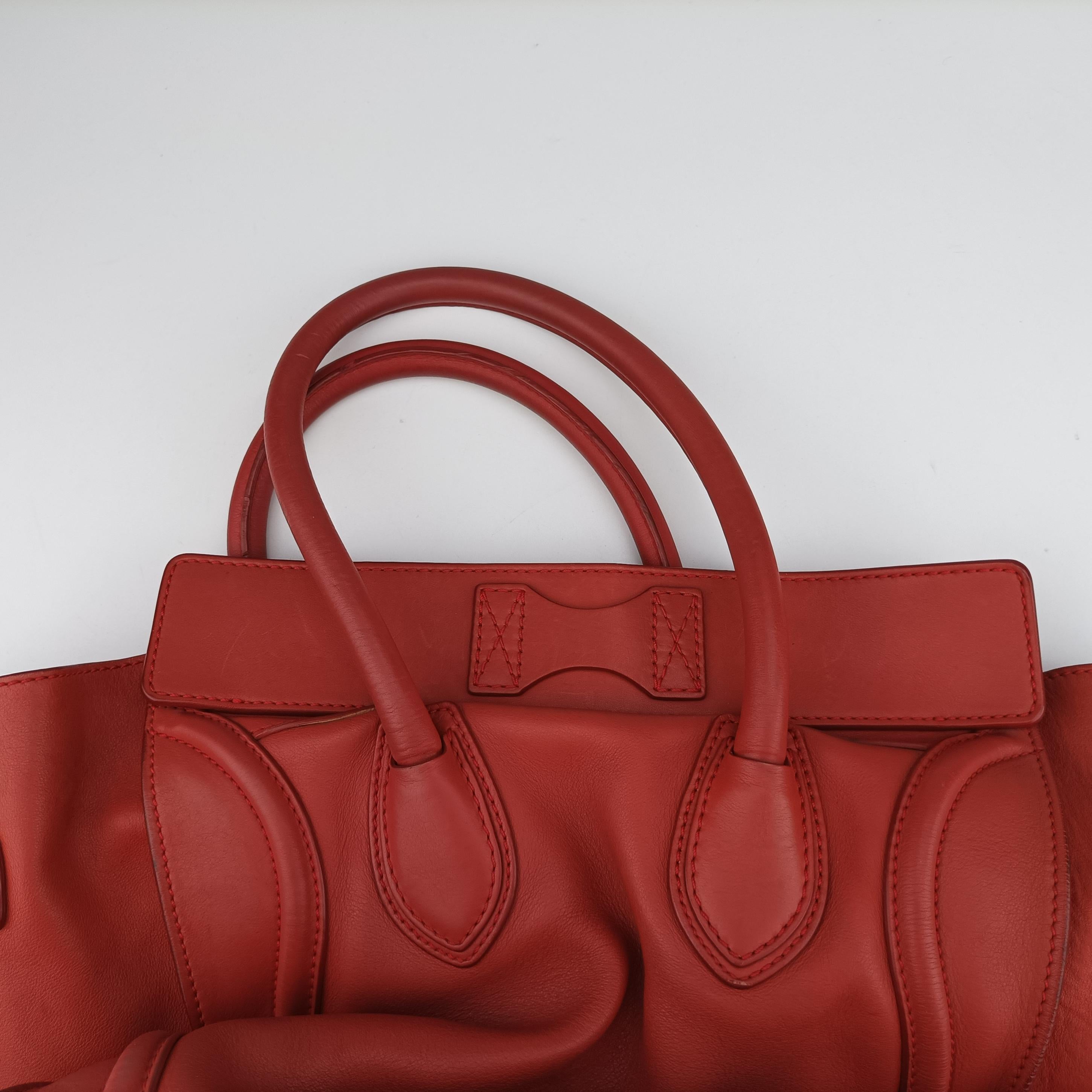 Pre-owned Celine Luggage Mini Shopper Red Leather  handbag | stylenewstar