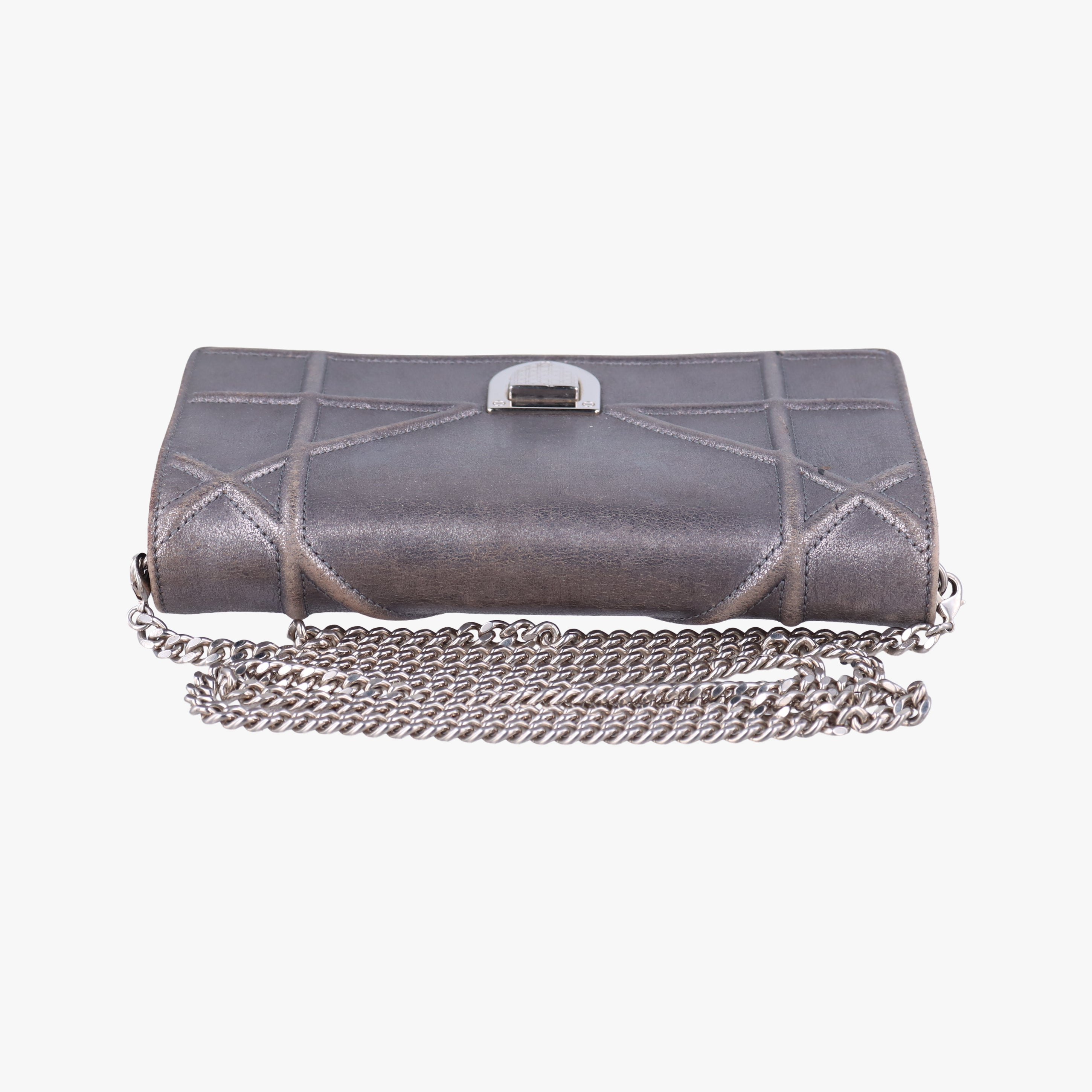 Pre-owned Christian Dior Diorama Silver Leather  shoulderbag | stylenewstar