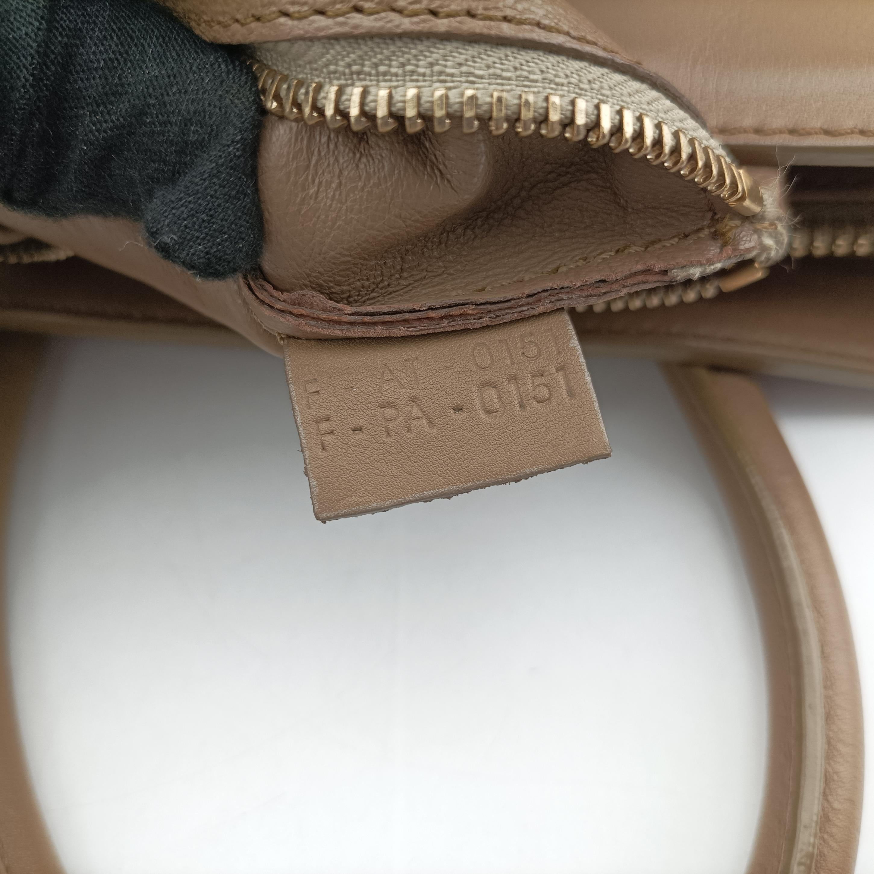 Pre-owned Celine luggage mini shopper Beige Leather  handbag | stylenewstar
