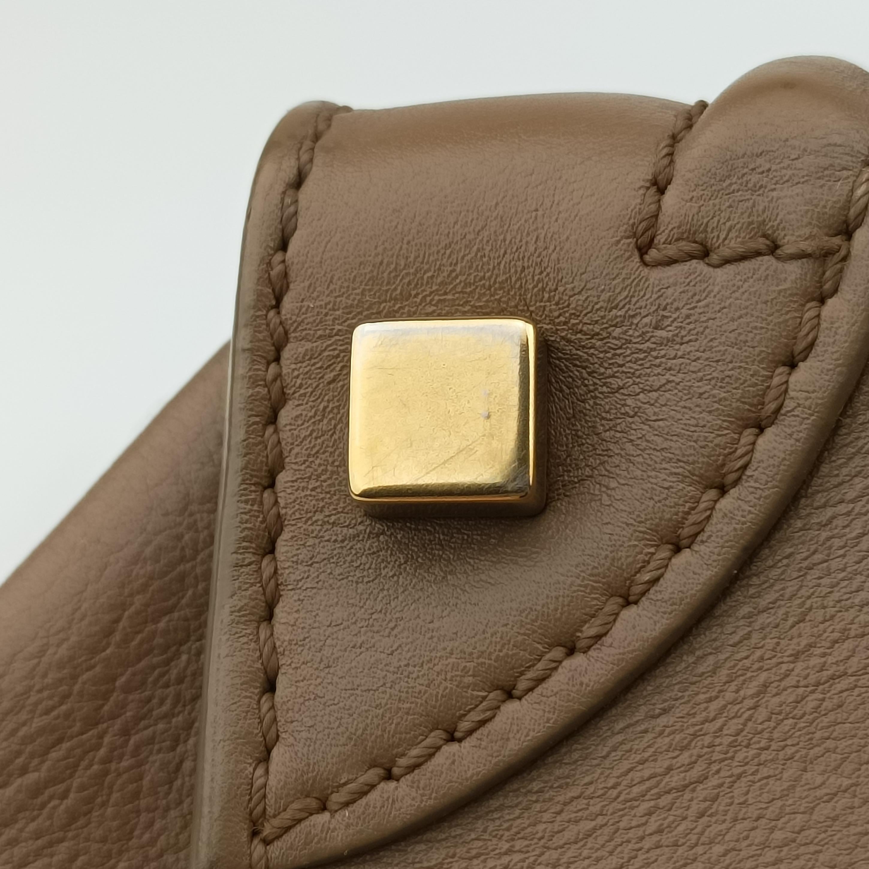 Pre-owned Celine luggage mini shopper Beige Leather  handbag | stylenewstar