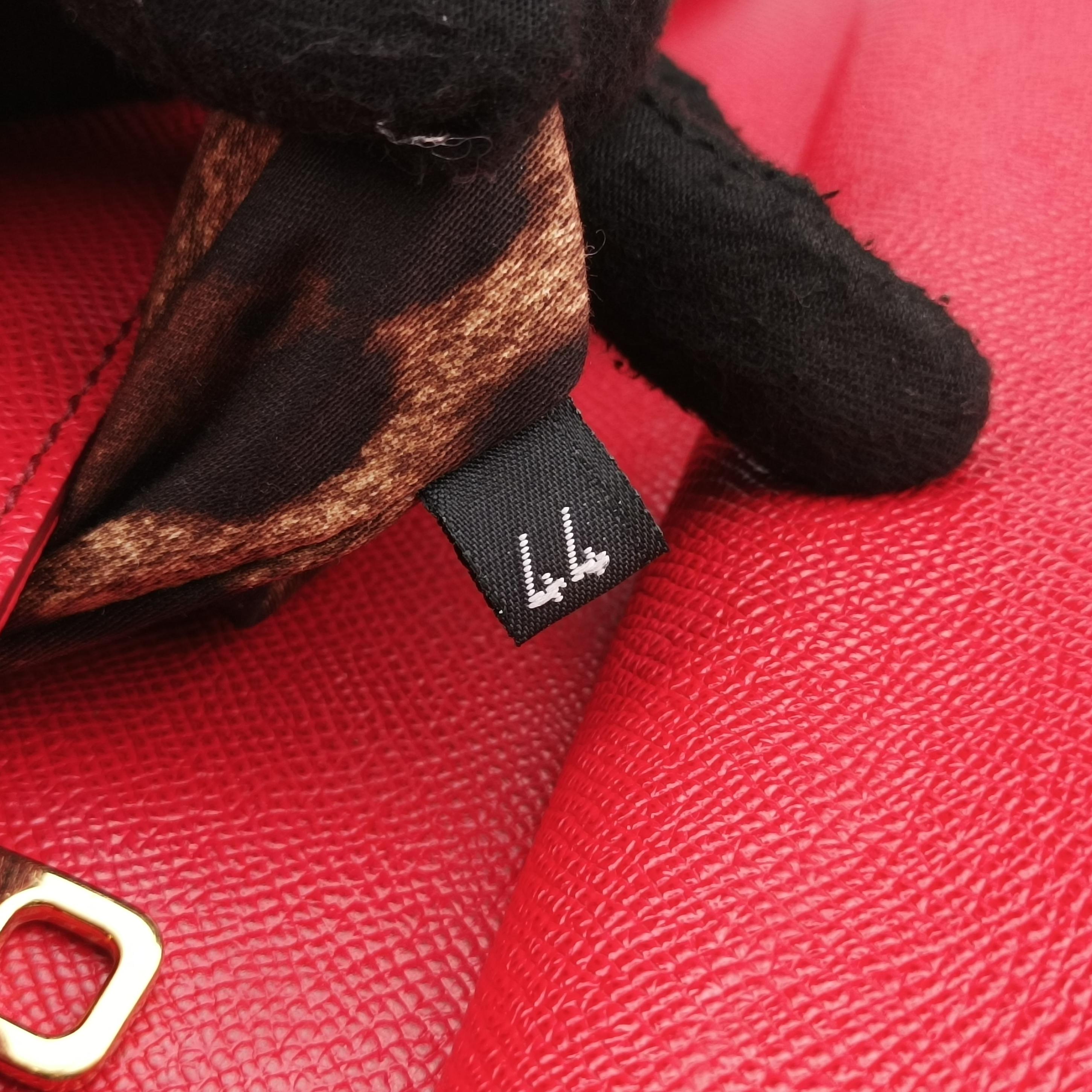 Secondhand Dolce & Gabbana SICILY Red Leather  handbag | stylenewstar