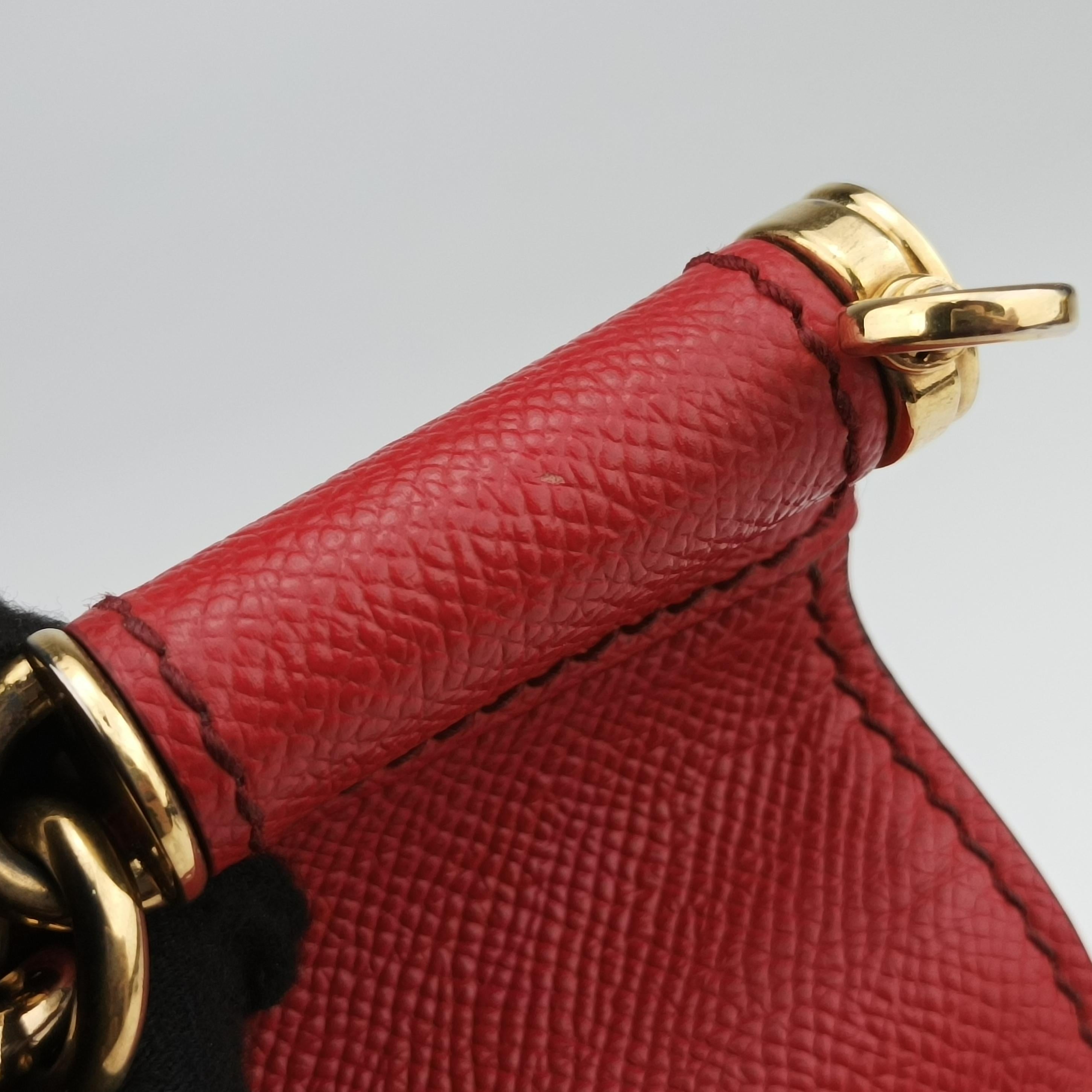 Secondhand Dolce & Gabbana SICILY Red Leather  handbag | stylenewstar