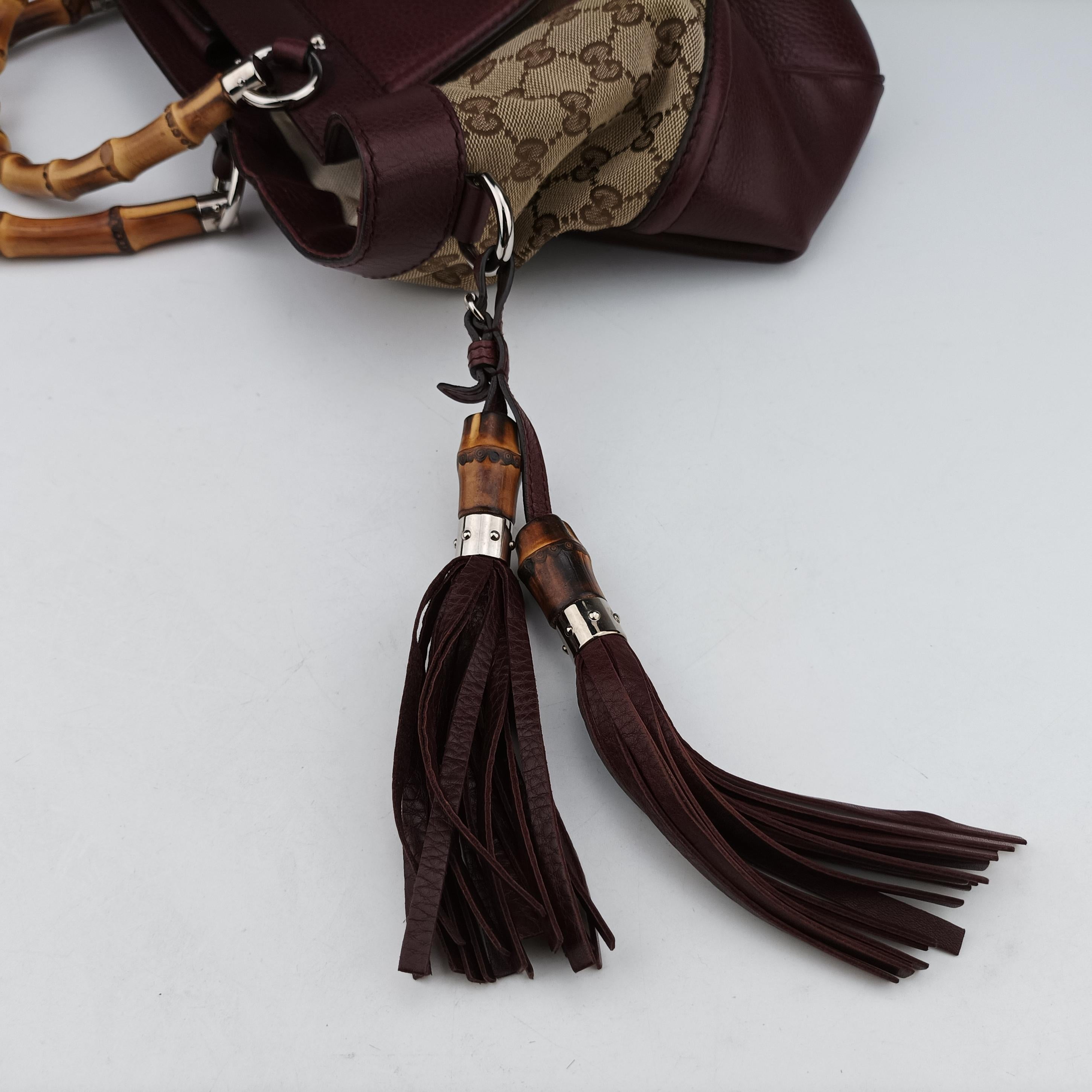 Pre-owned Gucci New Bamboo Tassel khaki×burgundy Leather × fabric 246860 handbag | stylenewstar
