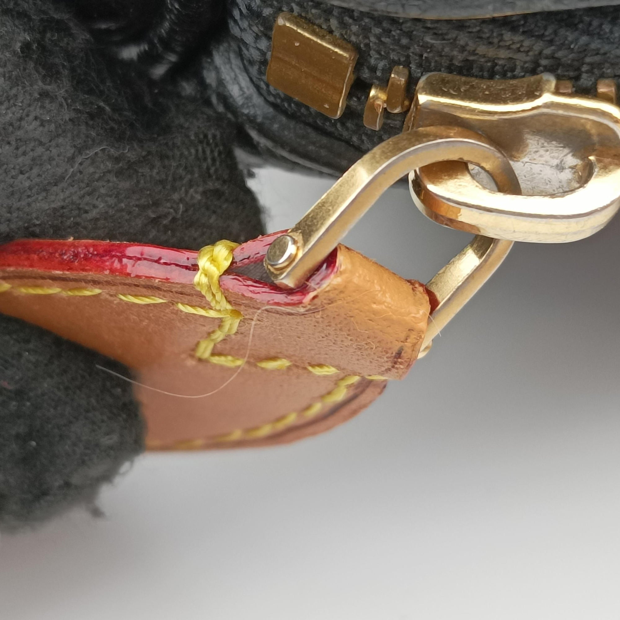 Pre-owned Louis Vuitton Speedy 30 brown×black Monogram Fleur Deug×Sequins M40436 handbag | stylenewstar