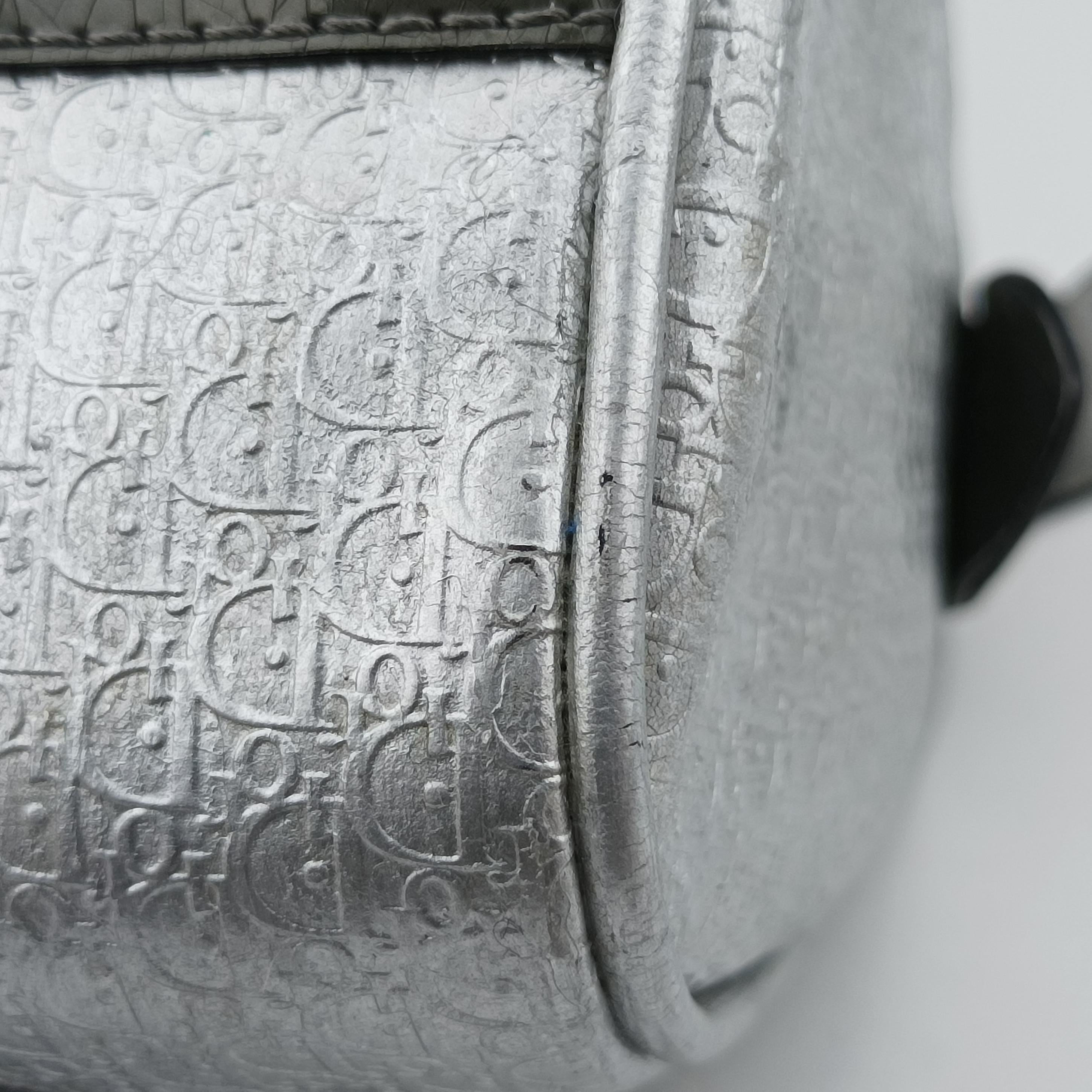 Pre-owned Christian Dior Zucchino　Glitter Logo Silver Leather  handbag | stylenewstar