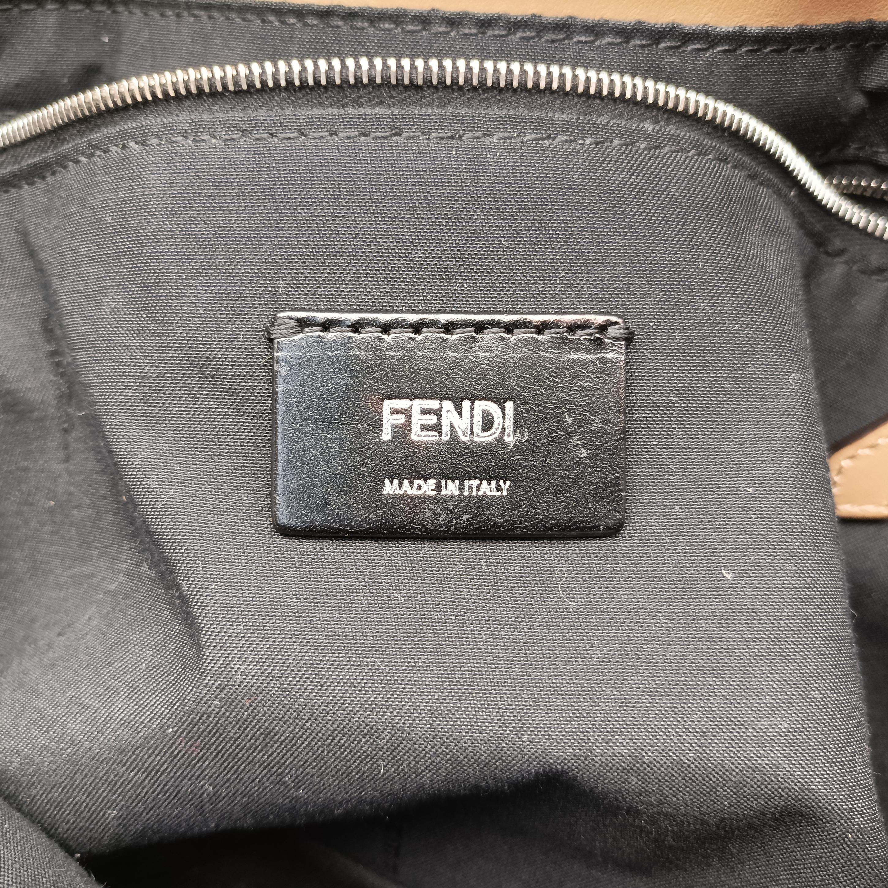 Pre-owned Fendi Baguette Brown x White x Beige canvas×leather 7VA478 shoulderbag | stylenewstar