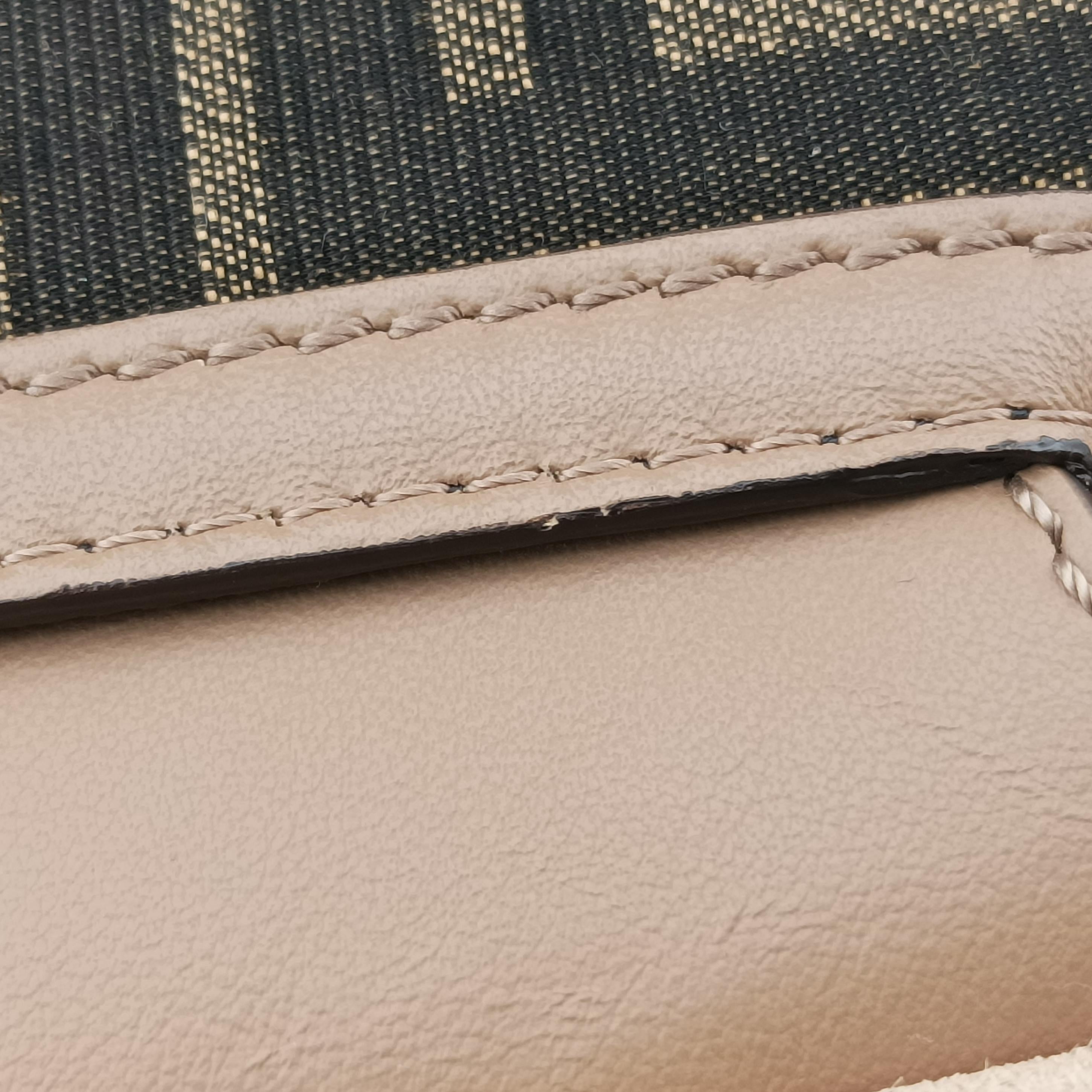 Pre-owned Fendi Baguette Brown x White x Beige canvas×leather 7VA478 shoulderbag | stylenewstar