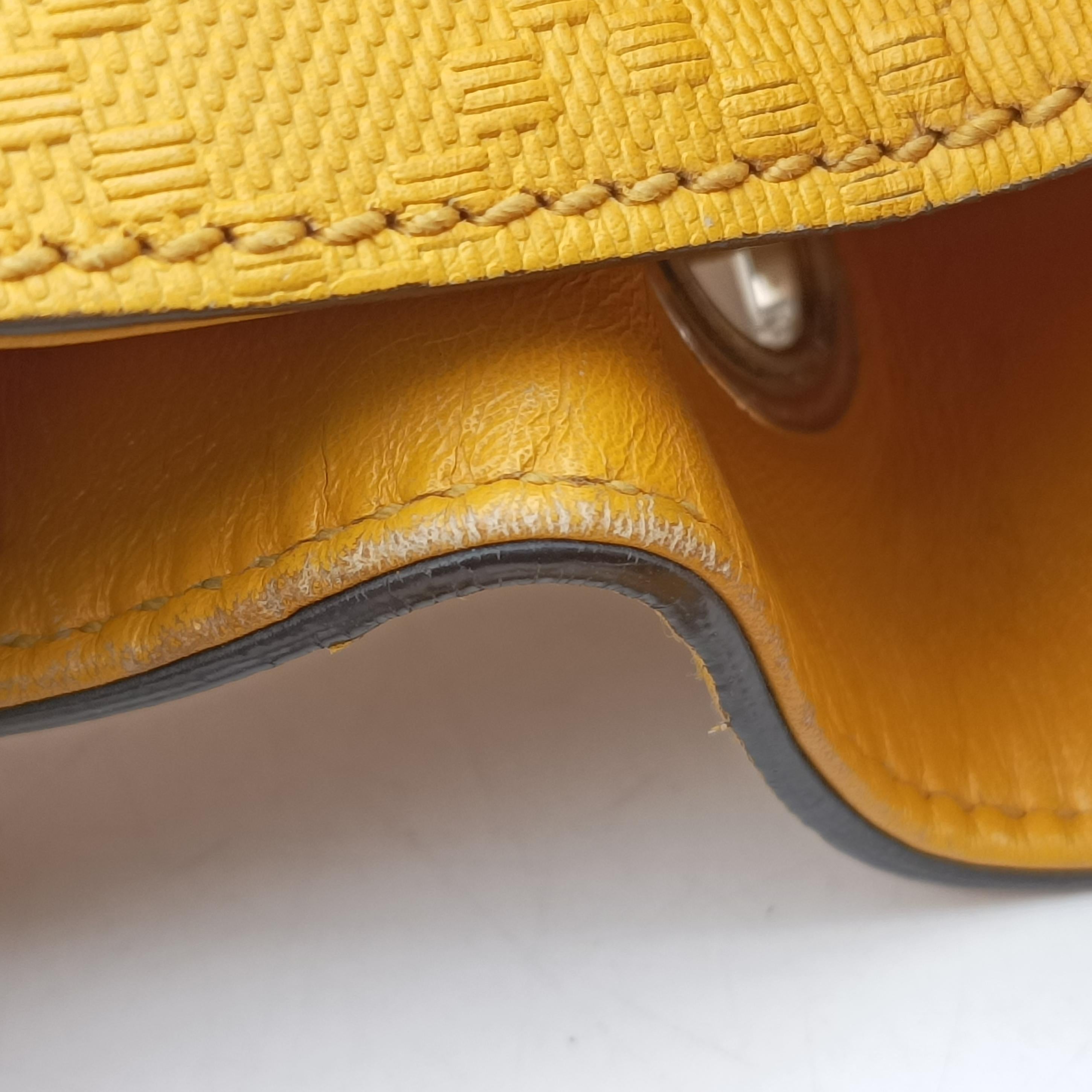 Pre-owned Gucci Bright Diamante Bucket Yellow Leather 354229 shoulderbag | stylenewstar