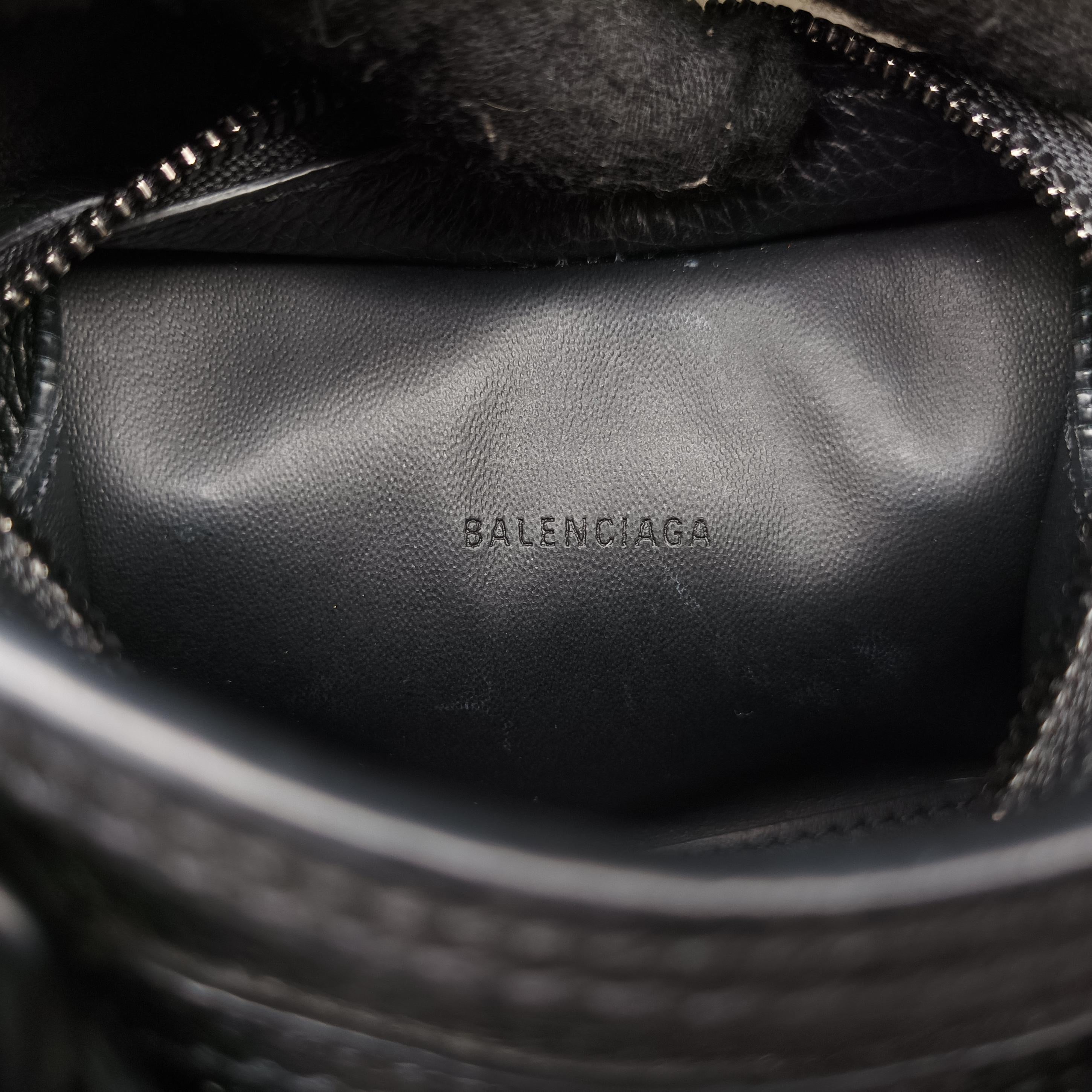 Pre-owned Balenciaga Neo Classic Nano Black Leather  shoulderbag | stylenewstar