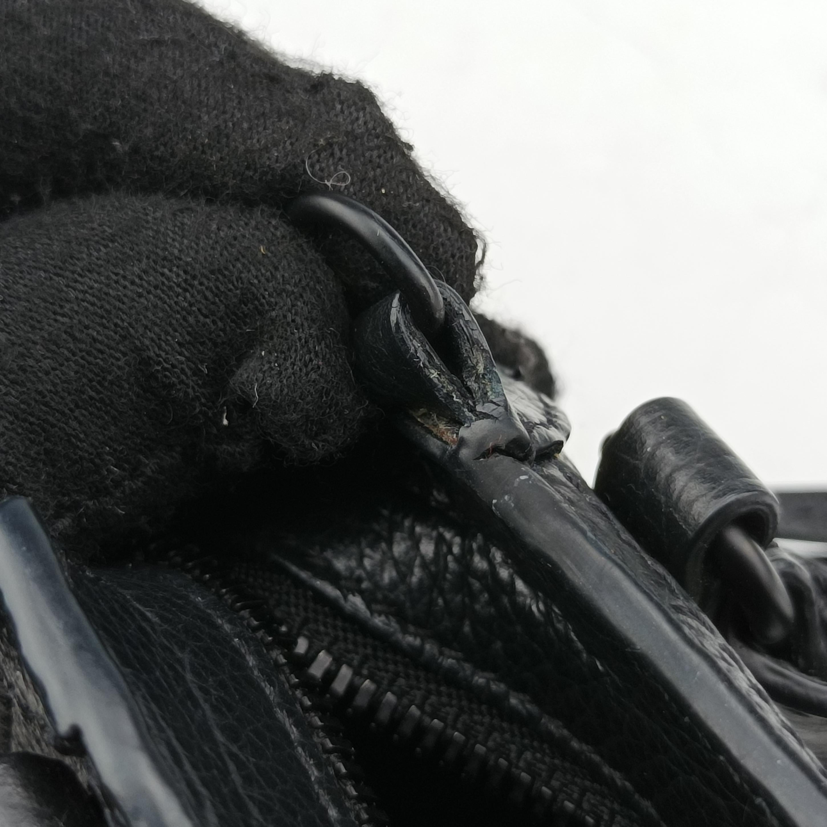 Pre-owned Balenciaga Neo Classic Nano Black Leather  shoulderbag | stylenewstar