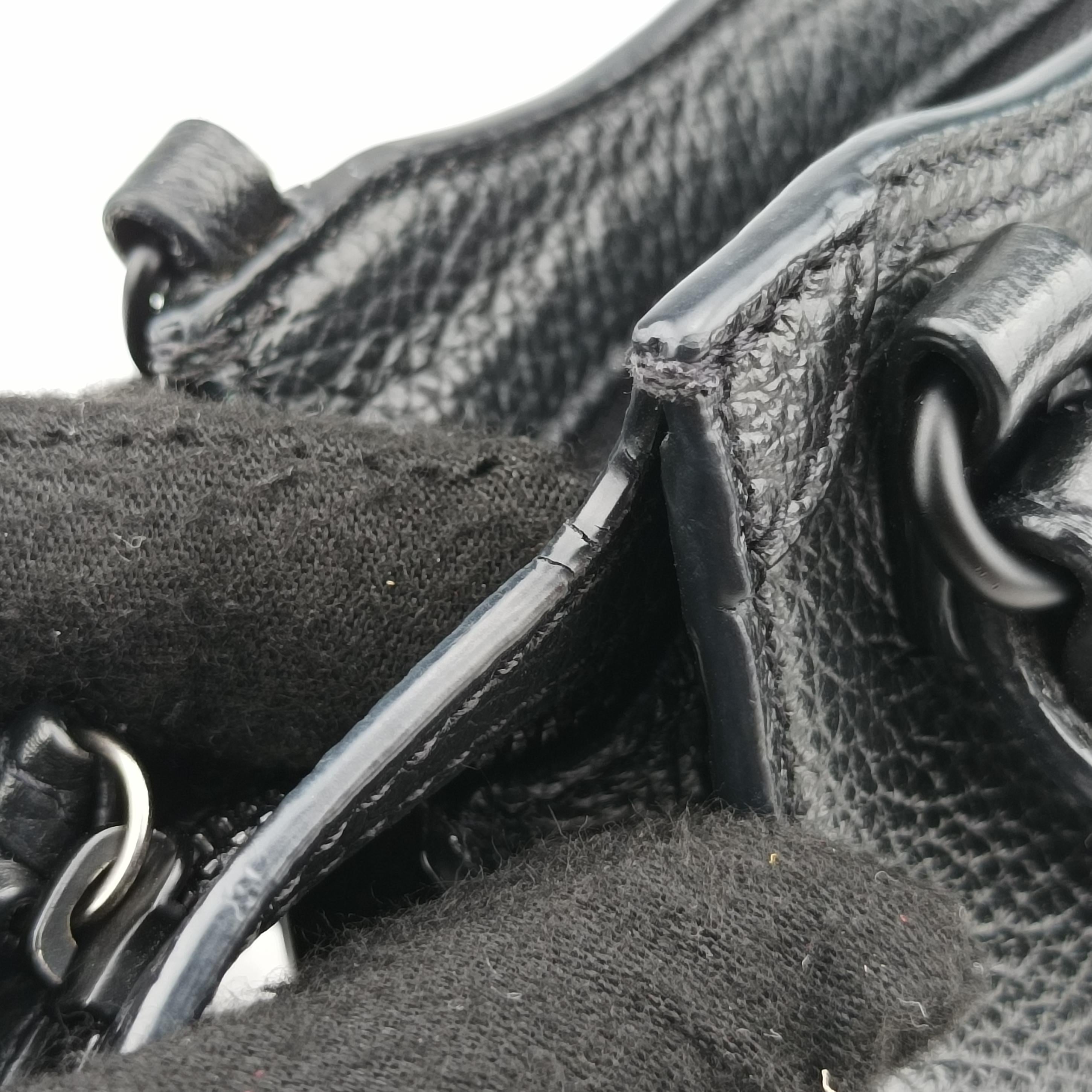 Pre-owned Balenciaga Neo Classic Nano Black Leather  shoulderbag | stylenewstar