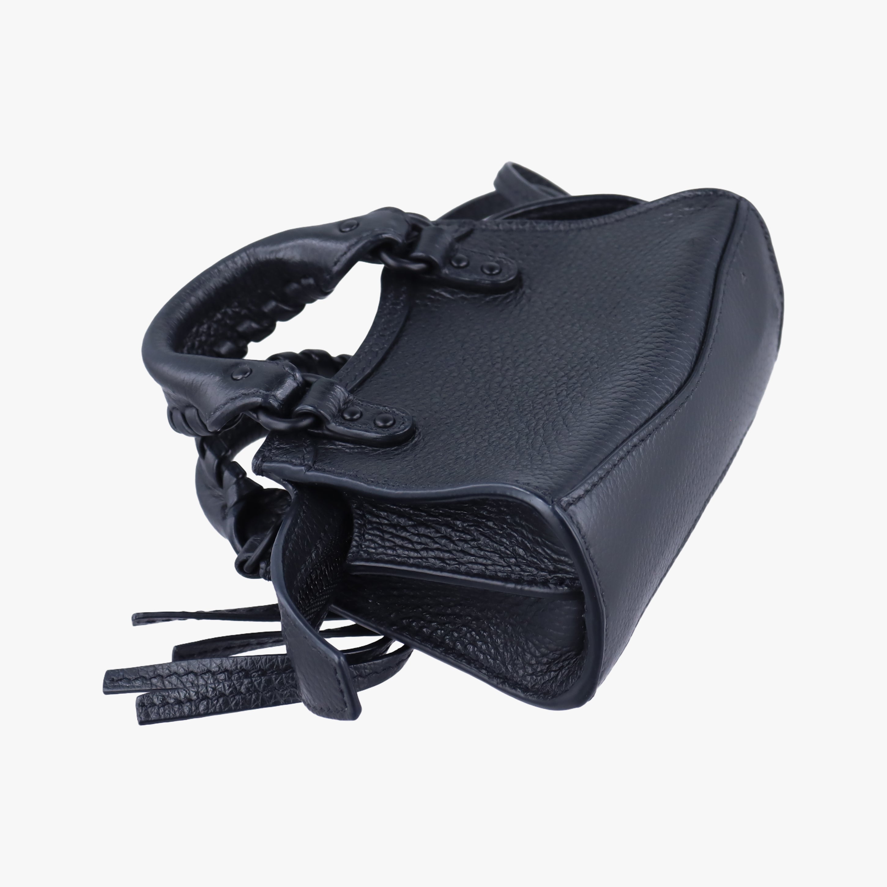 Pre-owned Balenciaga Neo Classic Nano Black Leather  shoulderbag | stylenewstar