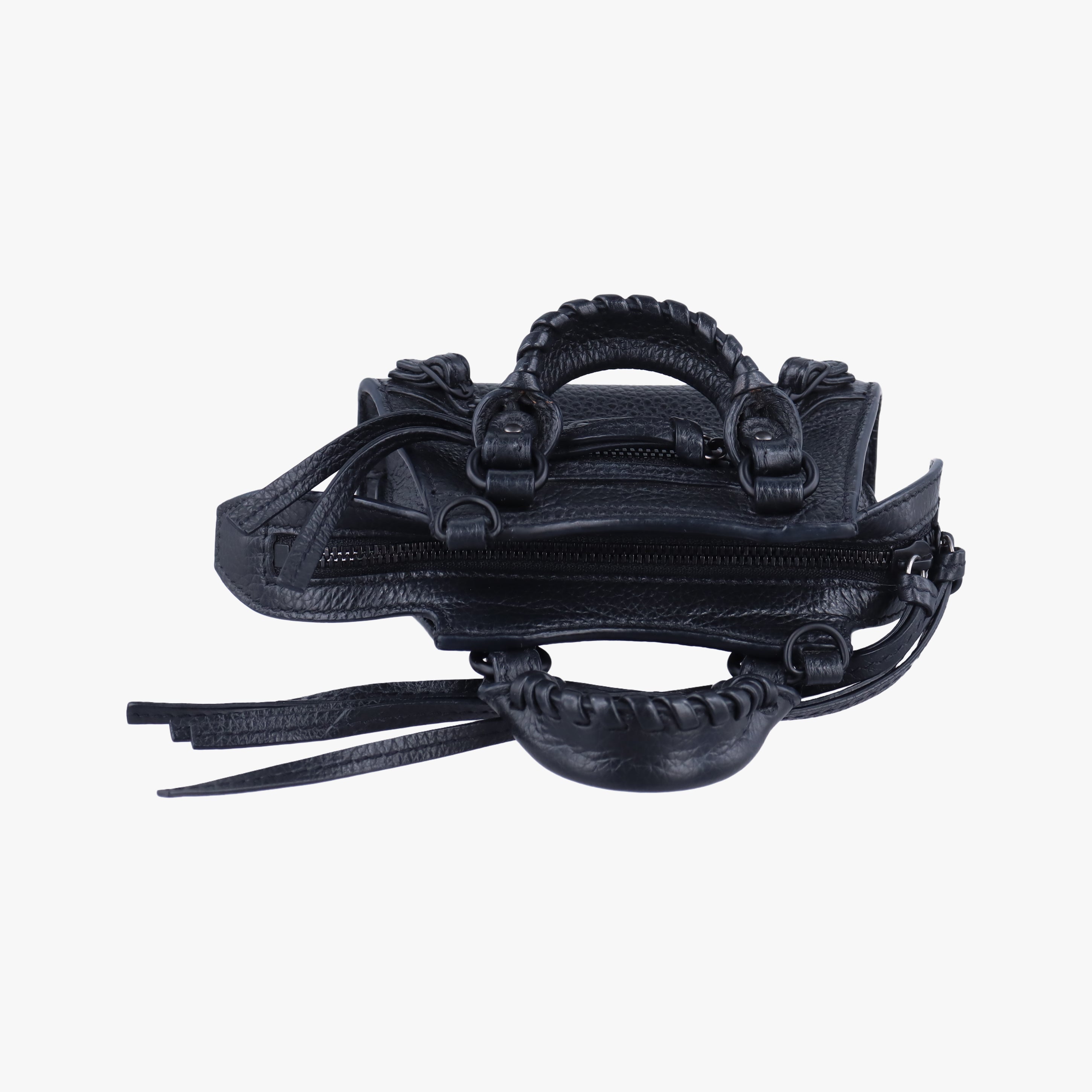 Pre-owned Balenciaga Neo Classic Nano Black Leather  shoulderbag | stylenewstar