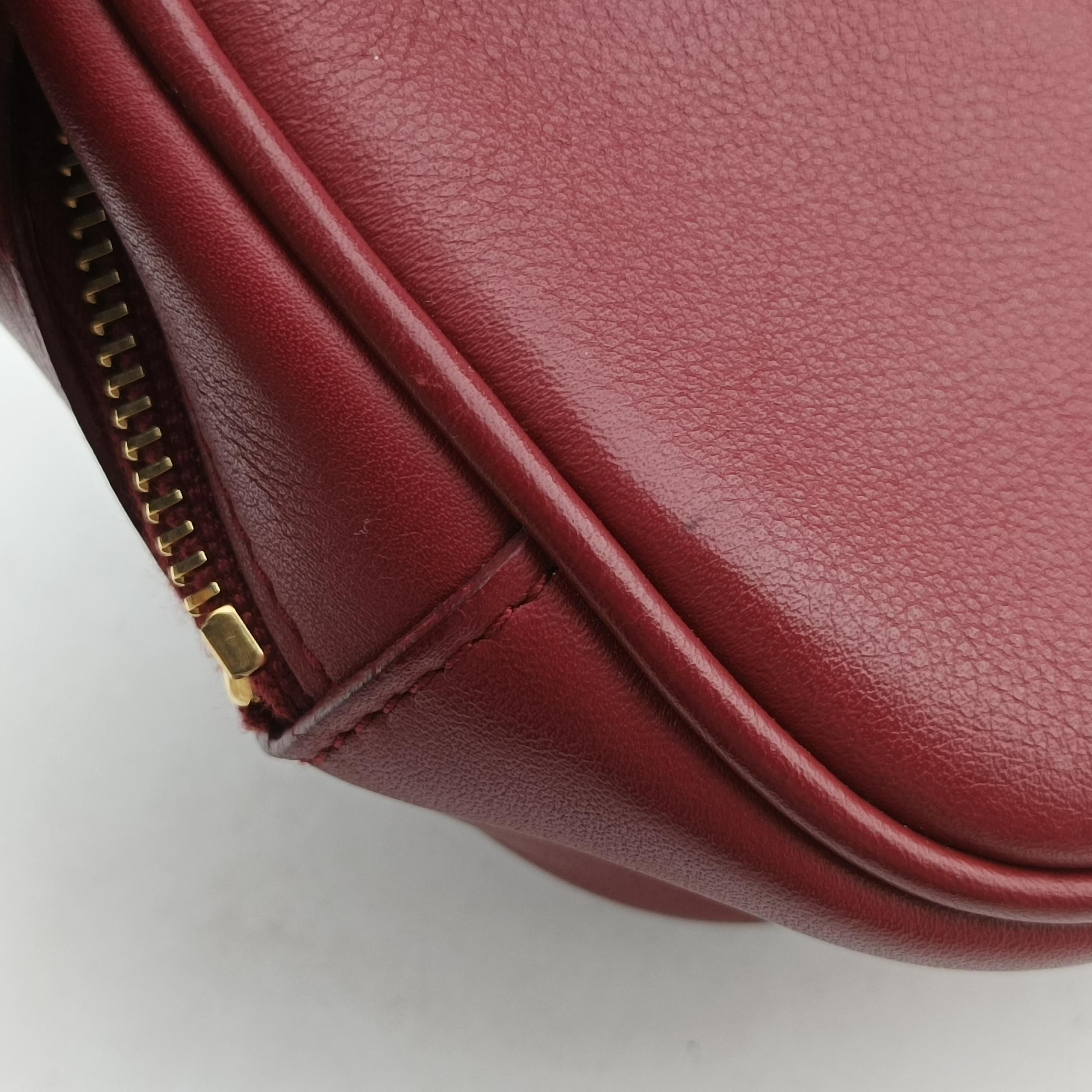 Secondhand Yves Saint Laurent Monogram Blogger Red Leather 425317 shoulderbag | stylenewstar