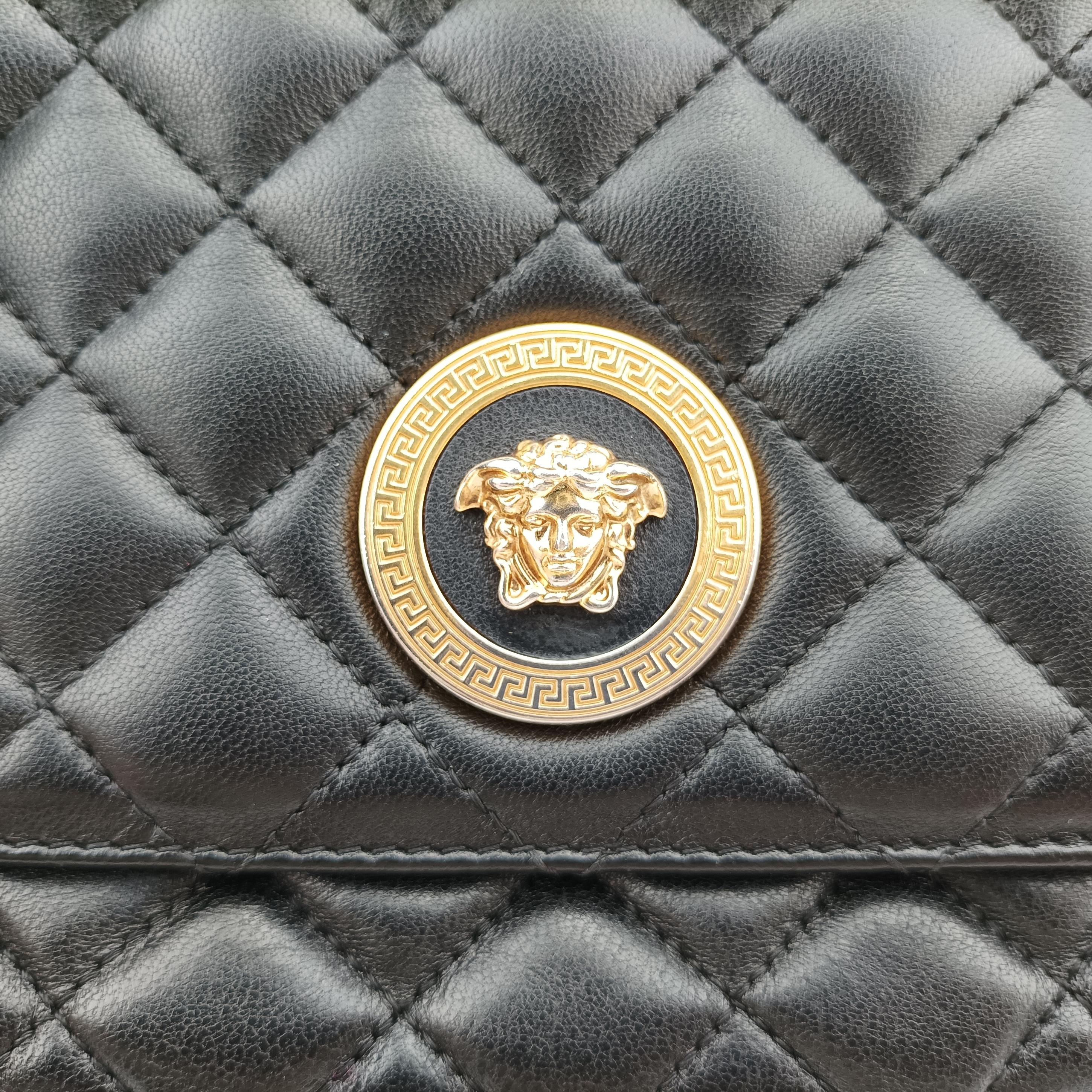 Pre-owned VERSACE Medusa Black Leather  shoulderbag | stylenewstar