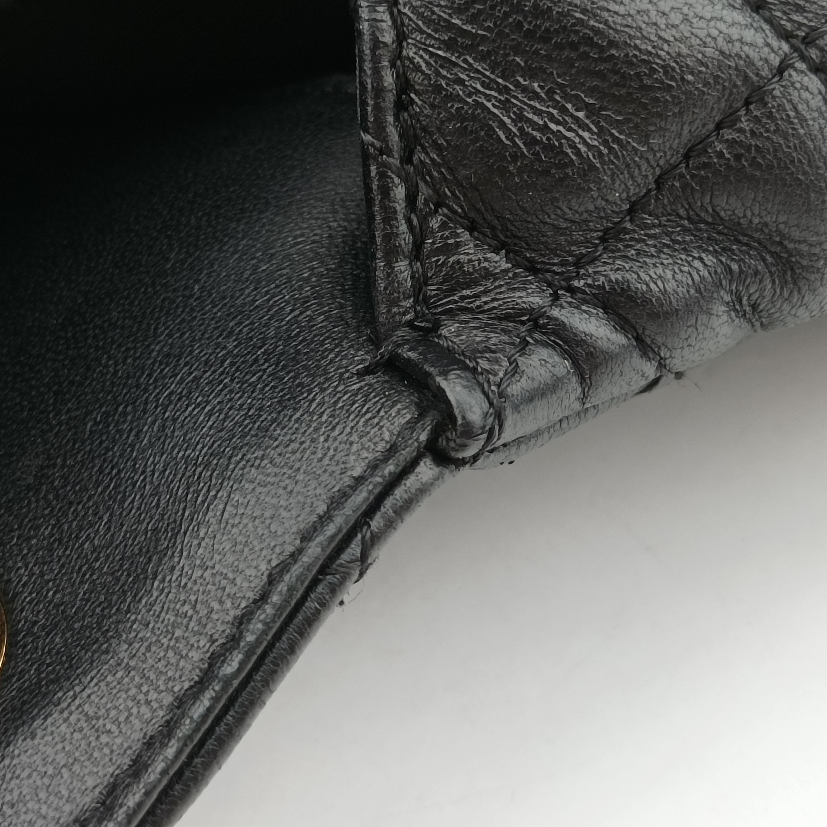 Pre-owned VERSACE Medusa Black Leather  shoulderbag | stylenewstar