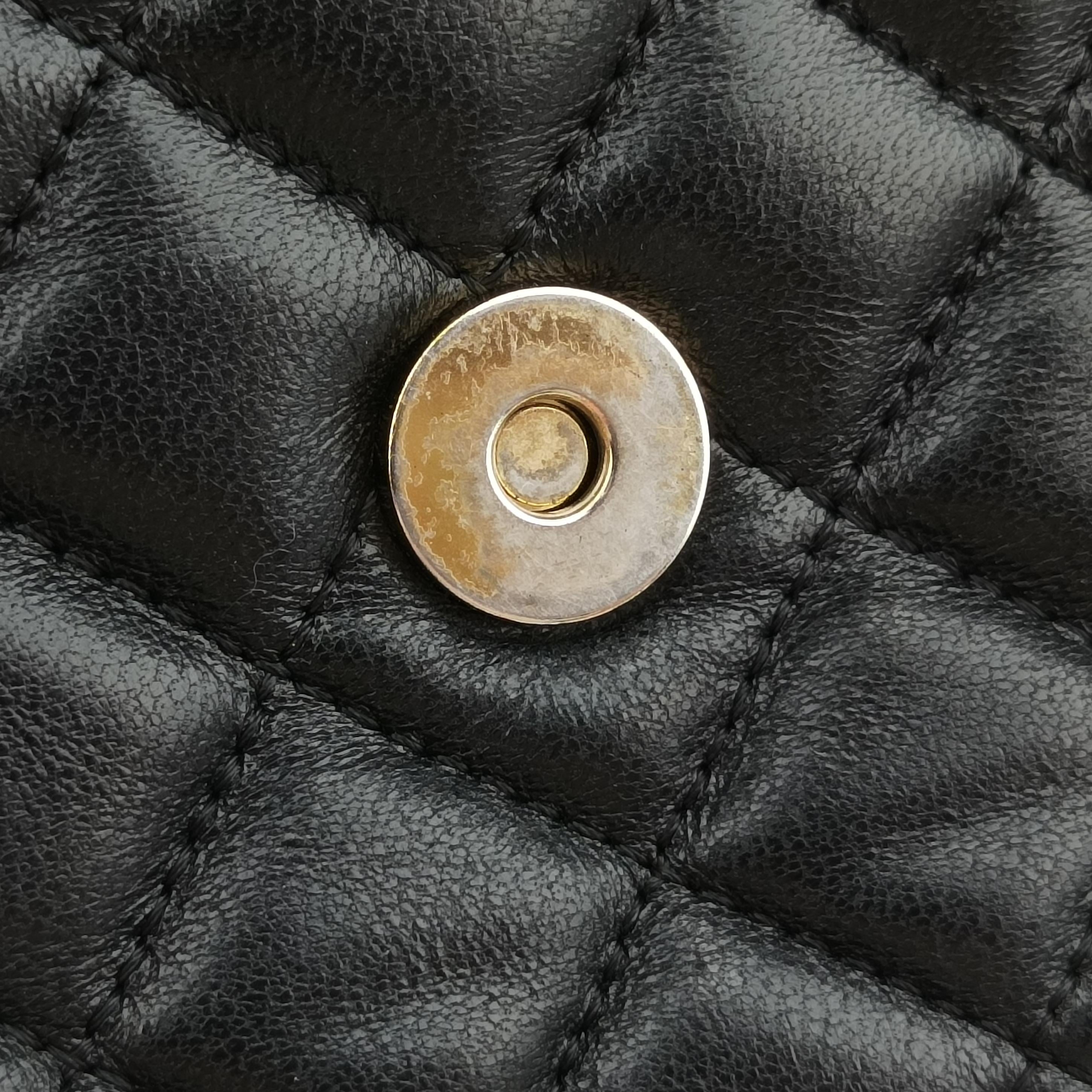 Pre-owned VERSACE Medusa Black Leather  shoulderbag | stylenewstar