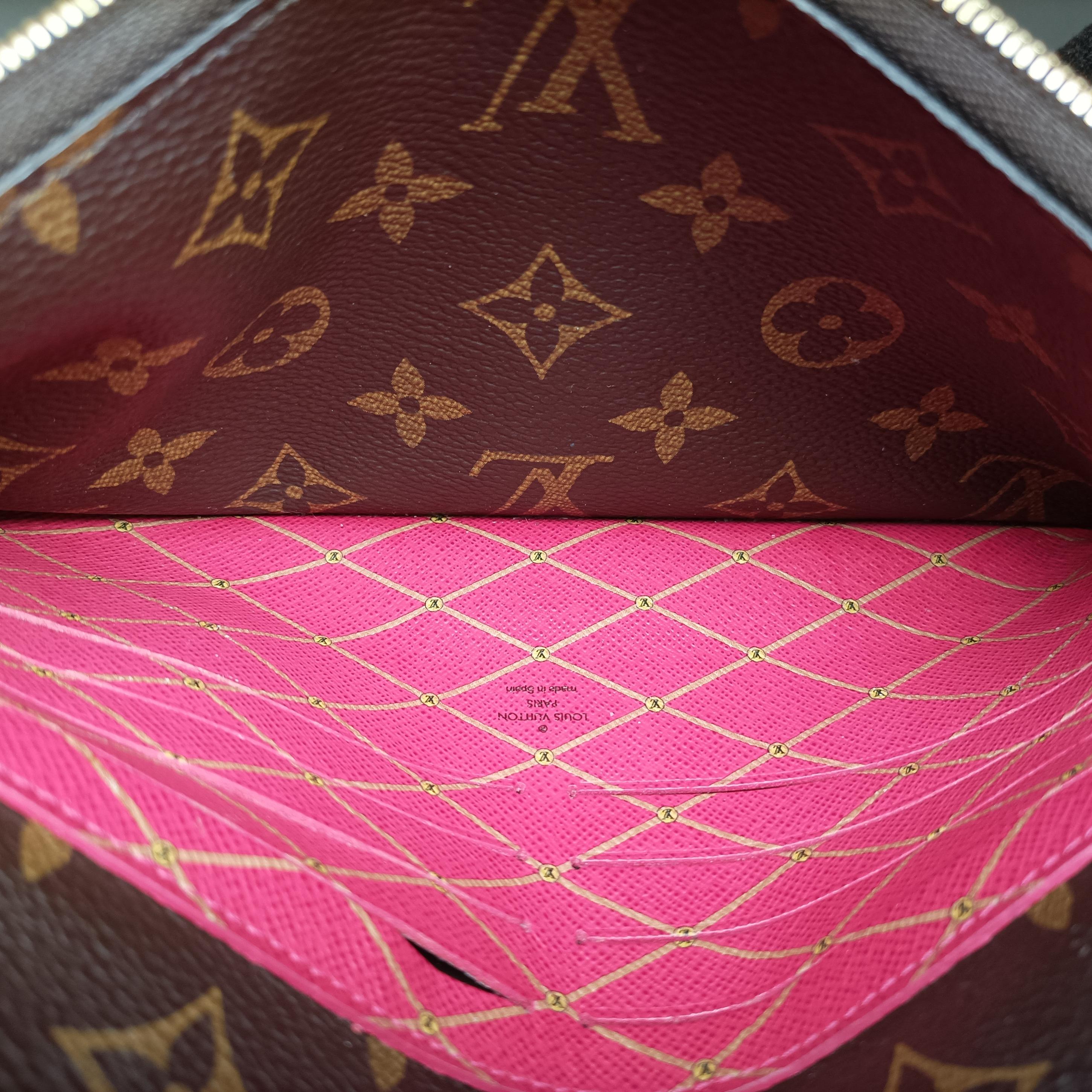 Pre-owned Louis Vuitton Pochette Weekend brown×Fuchsia Pink Monogram Canvas M62456 shoulderbag | stylenewstar