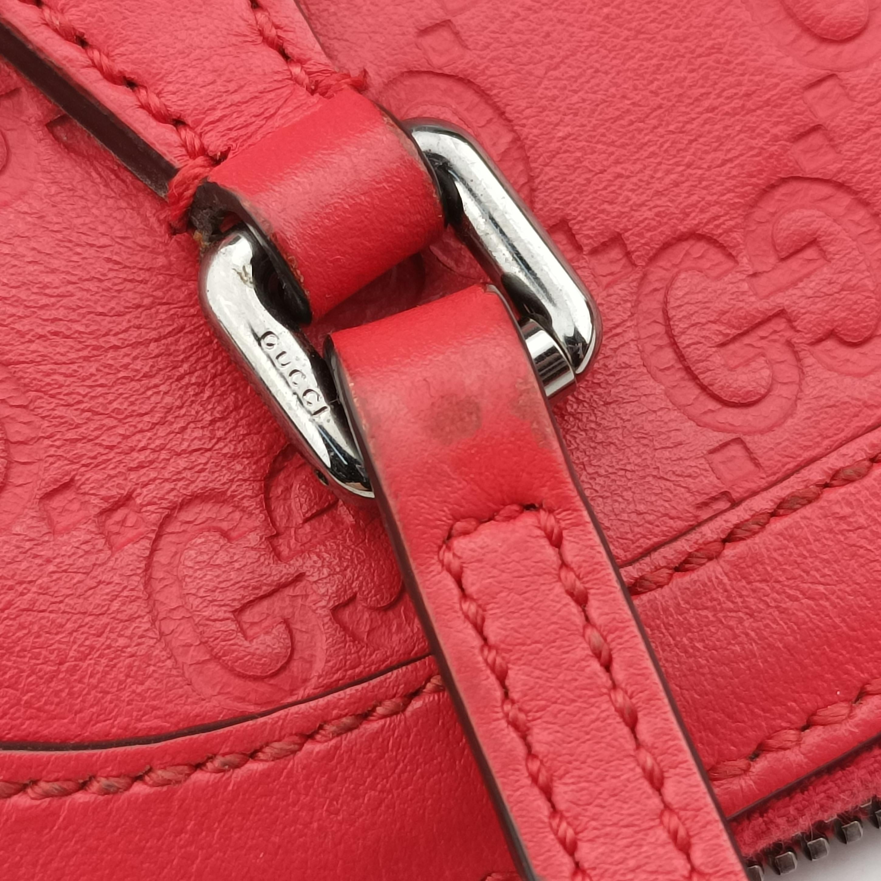 Pre-owned Gucci Microguccissima dome Red Leather 341504 shoulderbag | stylenewstar