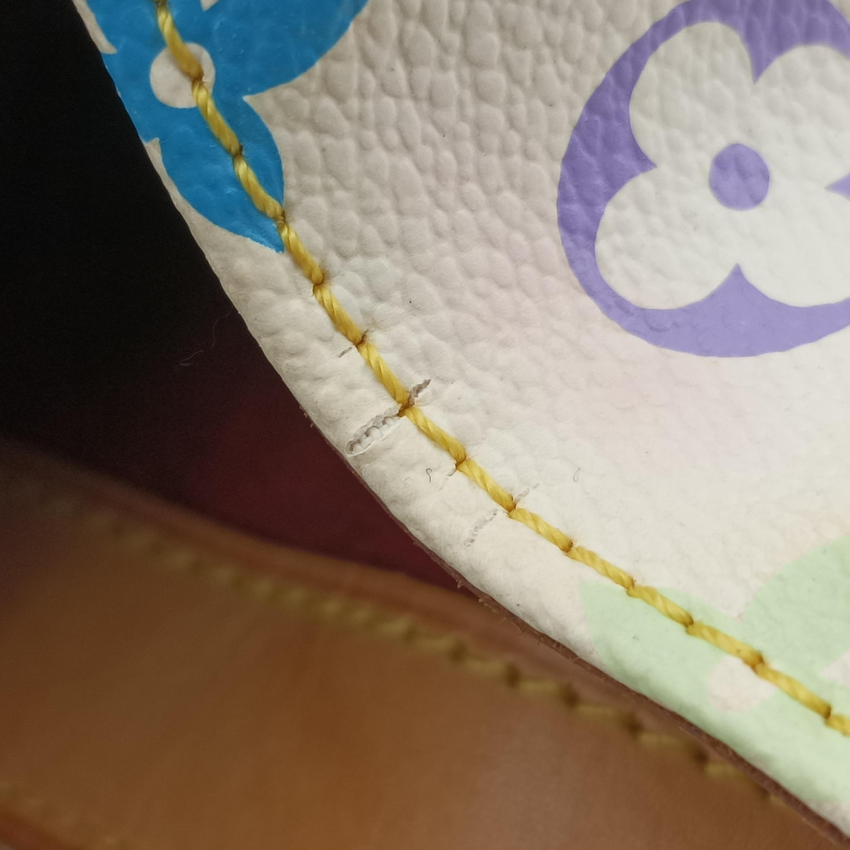 Vintage Louis Vuitton AURELIA MM white Monogram Multicolor M40094 shoulderbag | stylenewstar