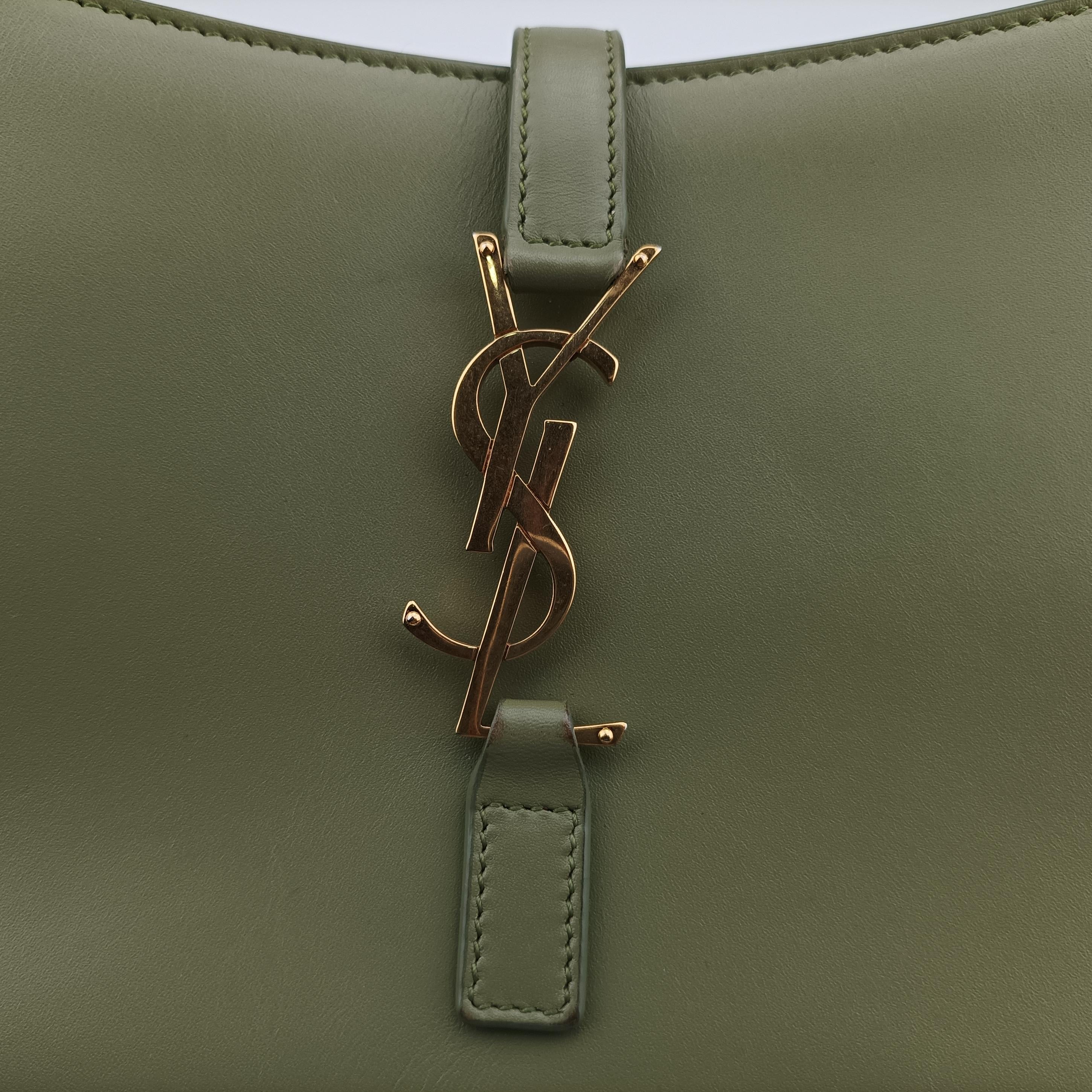 Secondhand Yves Saint Laurent LE 5 a 7Mini Hobo Green Leather 657228 shoulderbag | stylenewstar