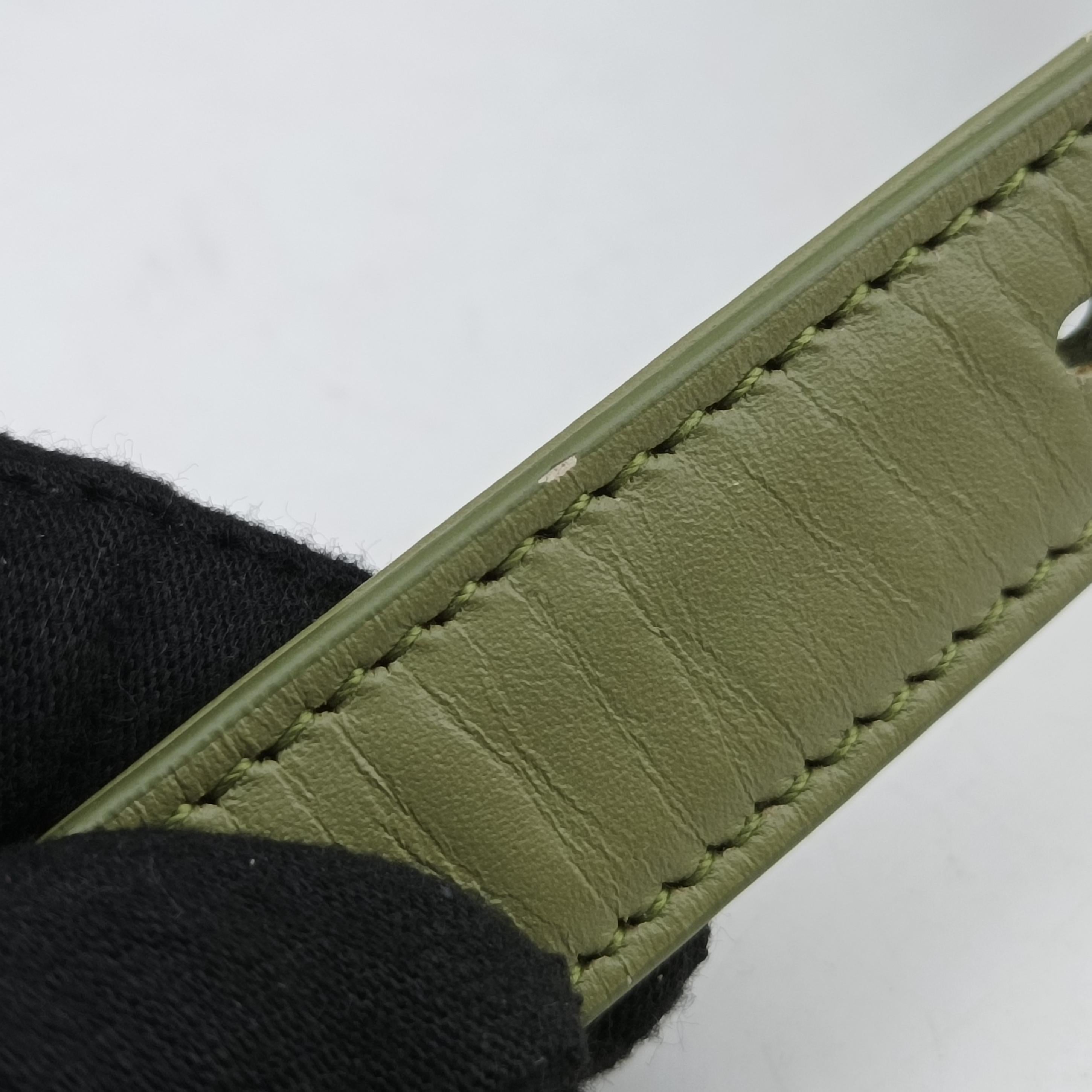 Secondhand Yves Saint Laurent LE 5 a 7Mini Hobo Green Leather 657228 shoulderbag | stylenewstar