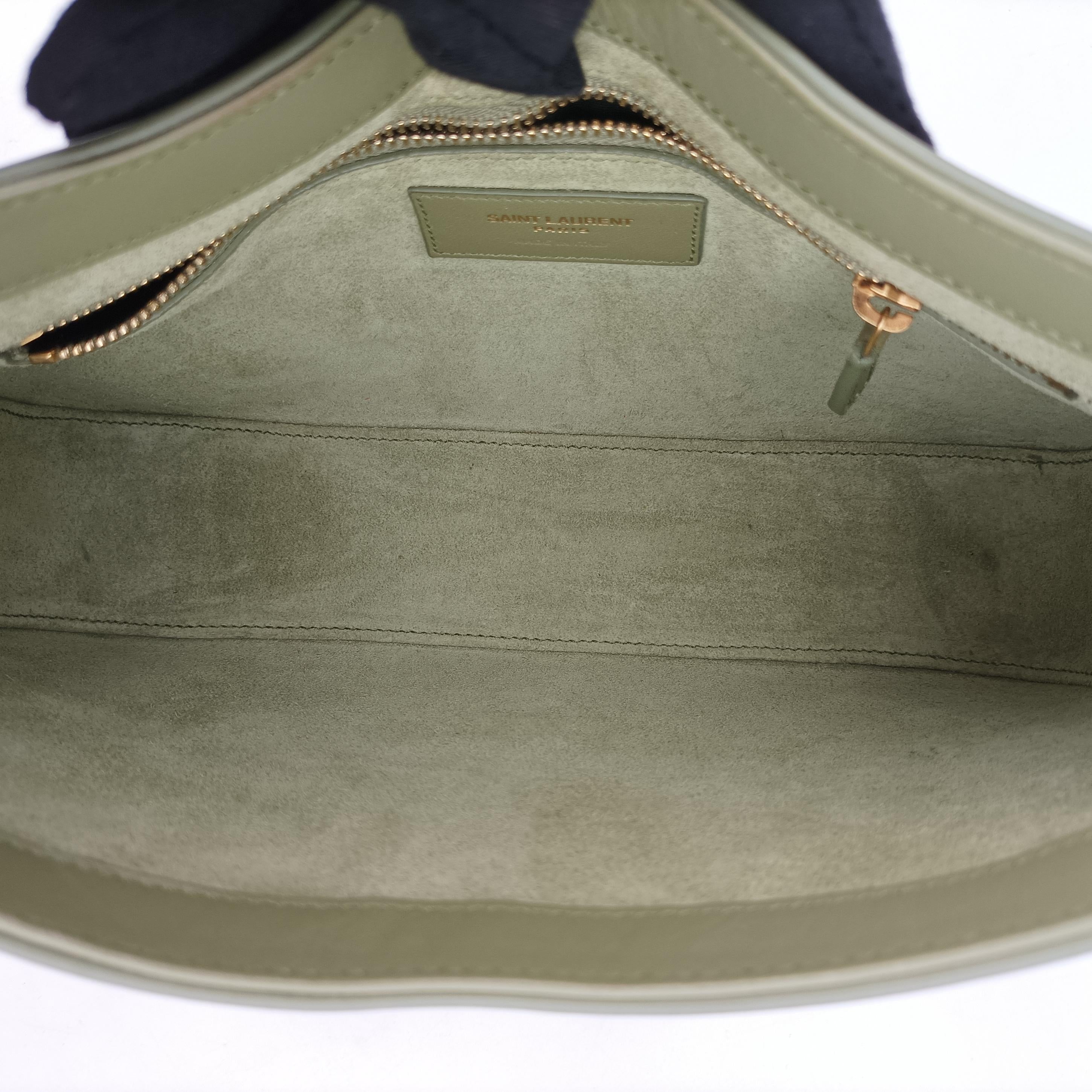 Secondhand Yves Saint Laurent LE 5 a 7Mini Hobo Green Leather 657228 shoulderbag | stylenewstar