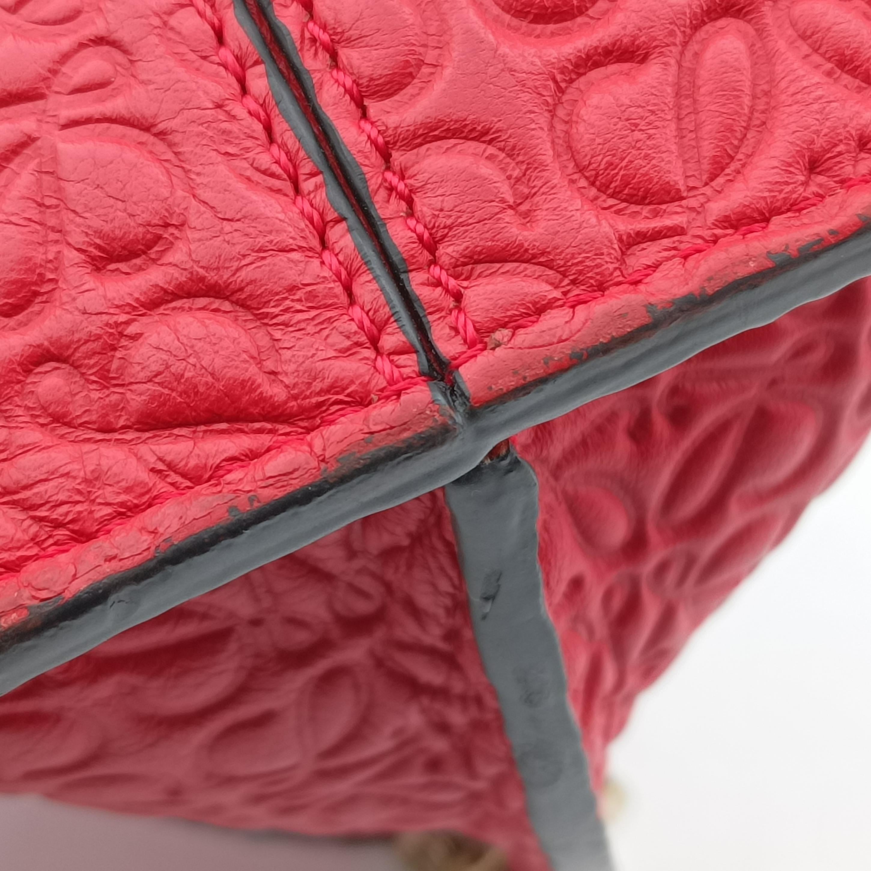 Pre-owned Loewe Avenue Red Leather  shoulderbag | stylenewstar