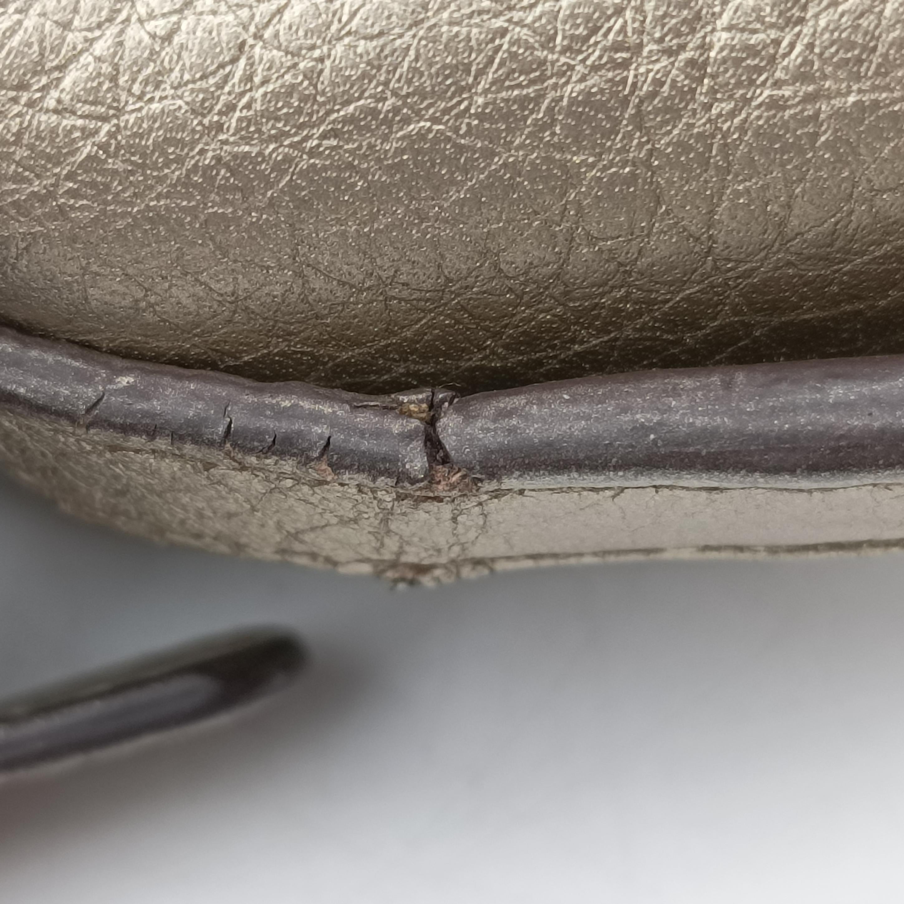Pre-owned Gucci Soho Golden Leather 308364 shoulderbag | stylenewstar