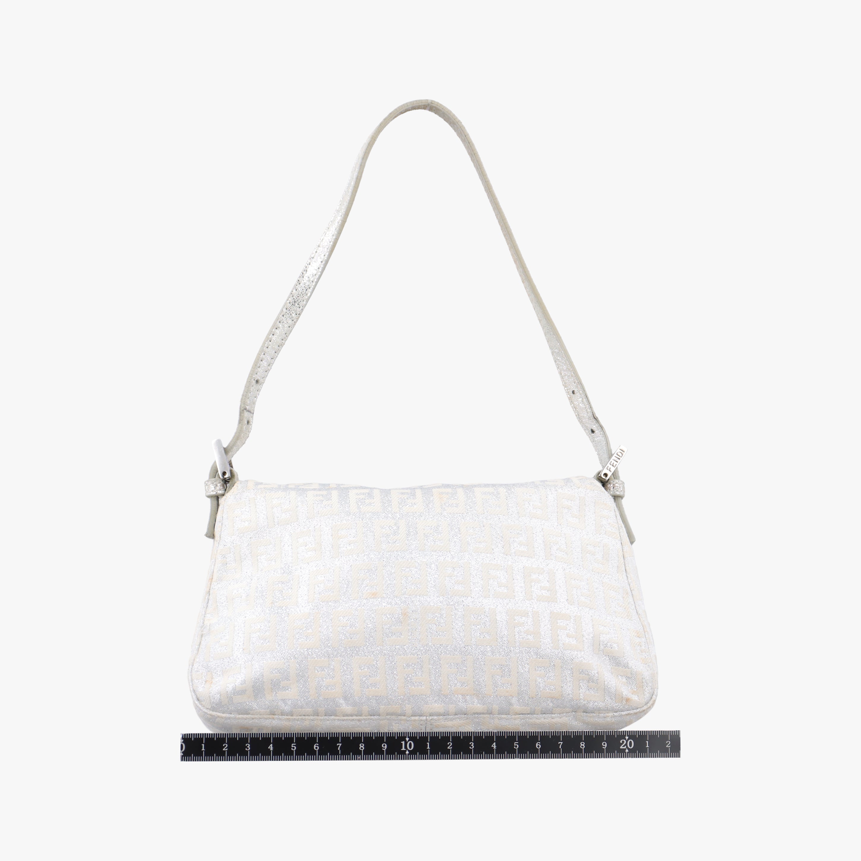 Pre-owned Fendi Baguette Silver canvas 8BR180 shoulderbag | stylenewstar