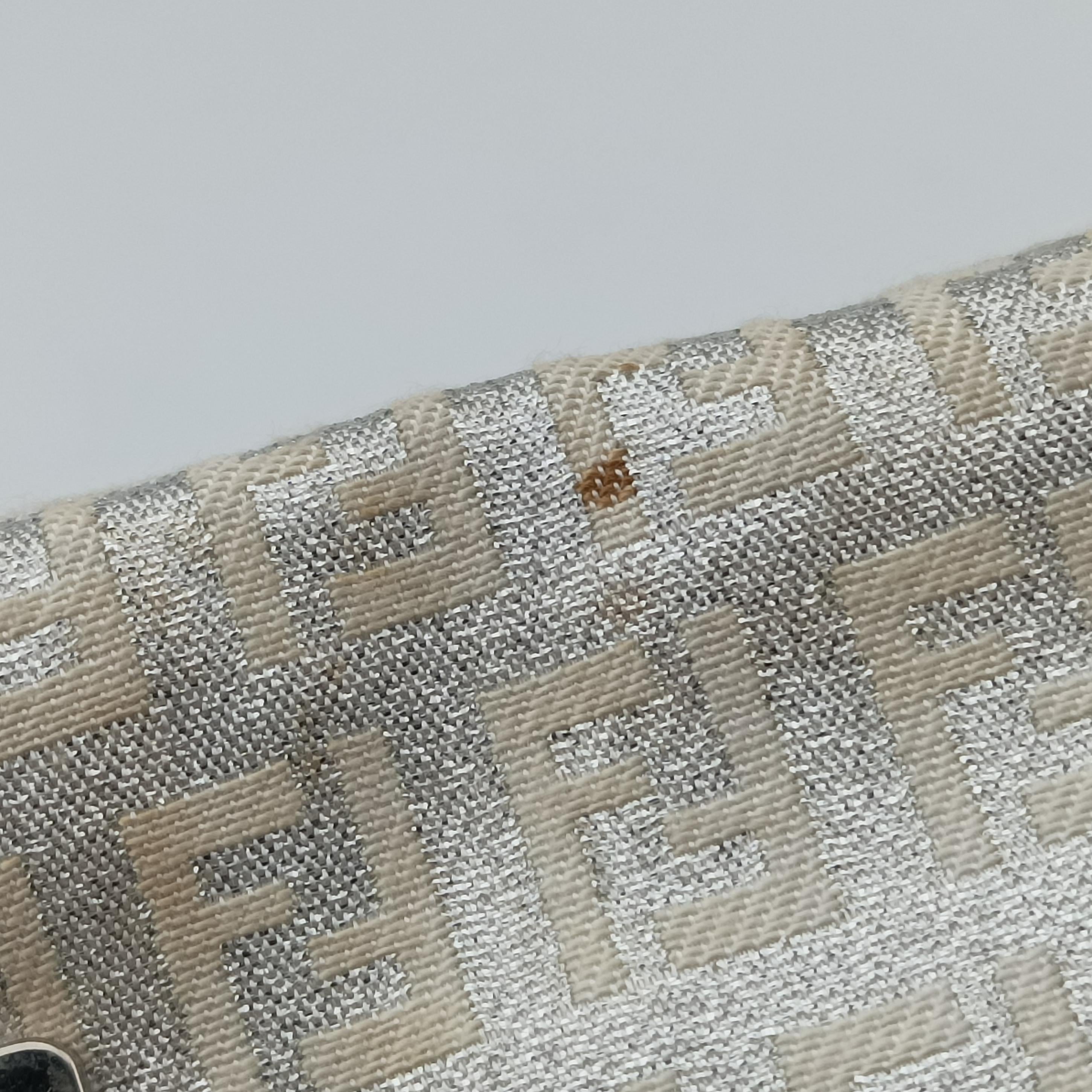 Pre-owned Fendi Baguette Silver canvas 8BR180 shoulderbag | stylenewstar