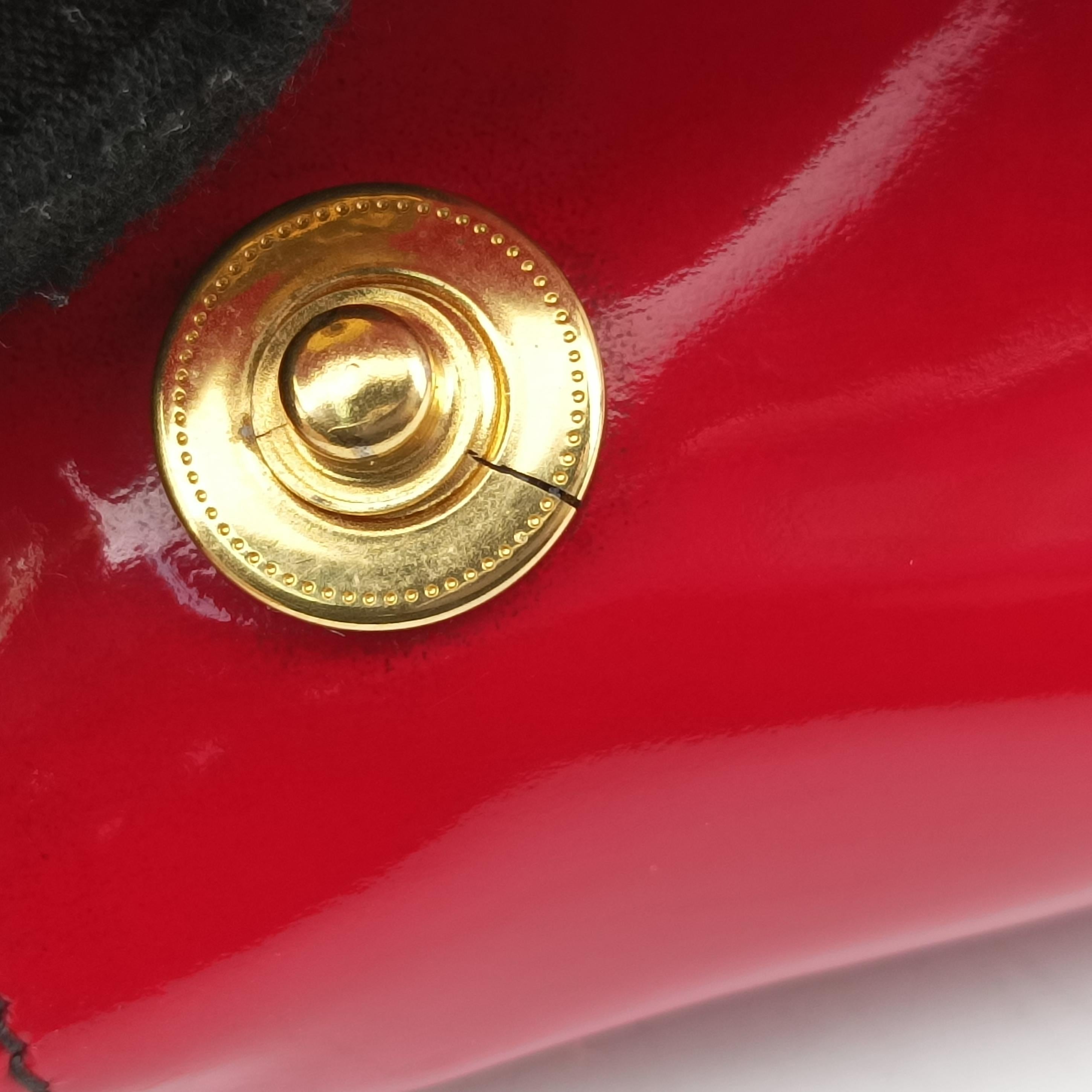Vintage Prada Galleria Red patent  handbag | stylenewstar