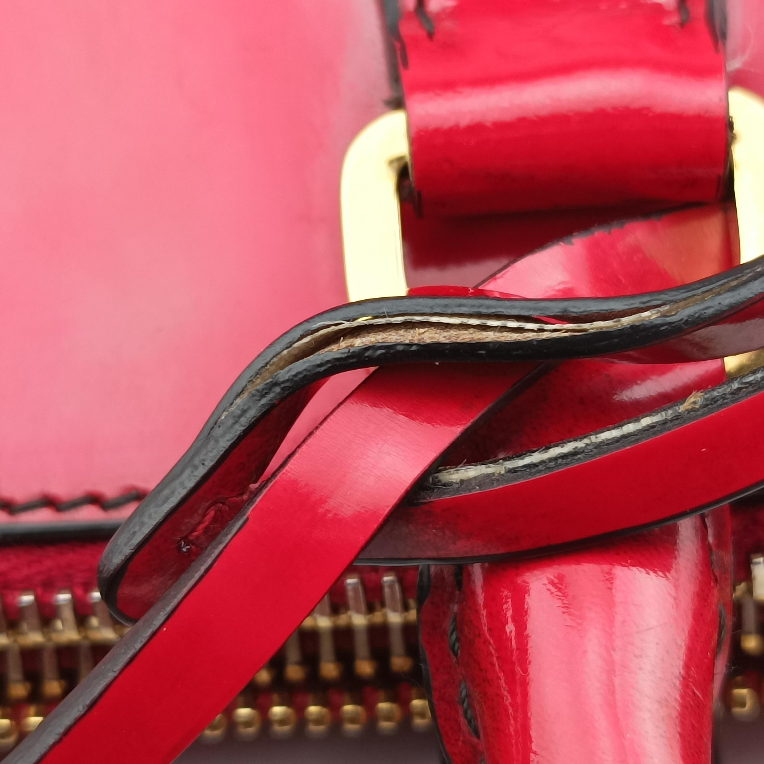 Vintage Prada Galleria Red patent  handbag | stylenewstar