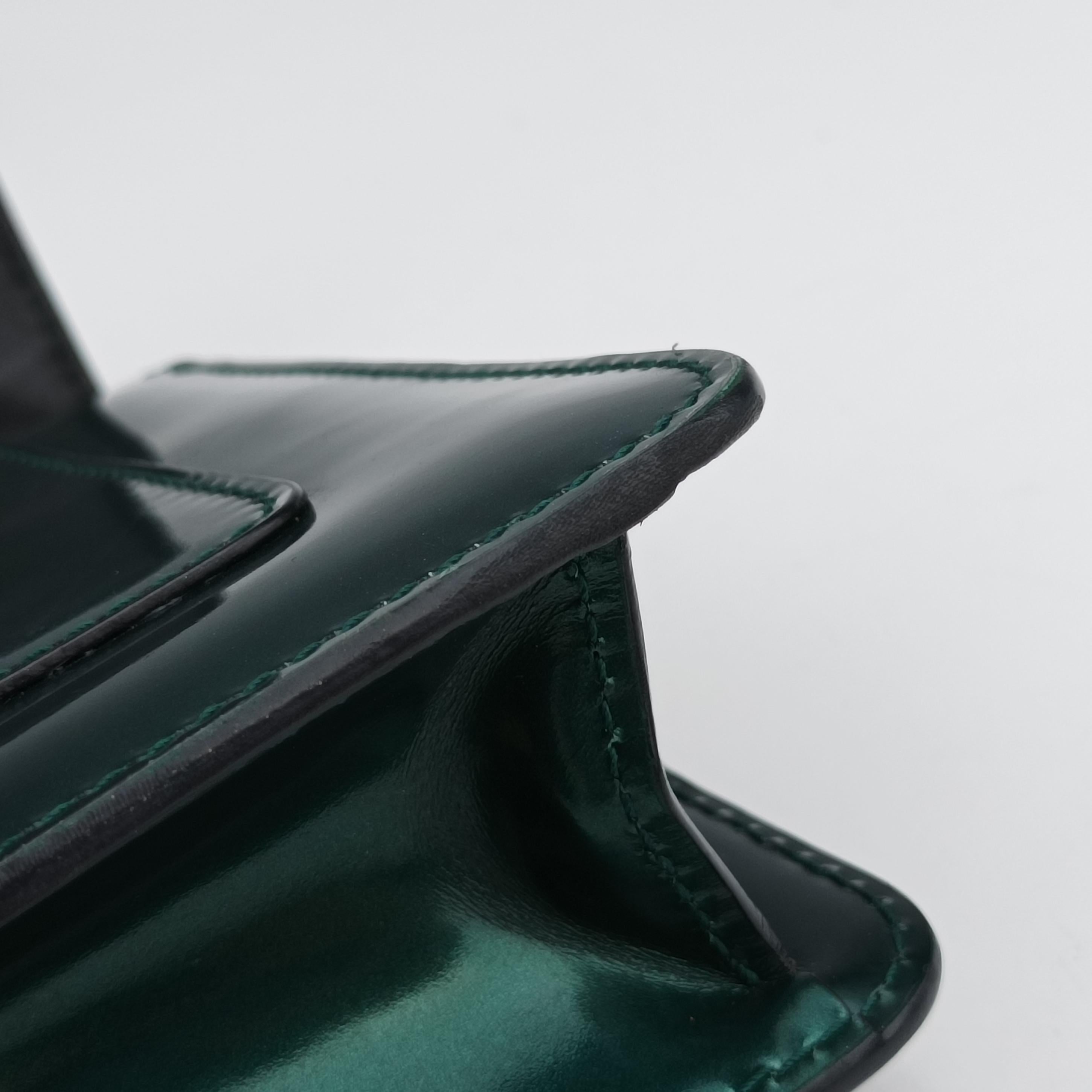 Pre-owned Bvlgari SERPENTI FOREVER Green leather  shoulderbag | stylenewstar