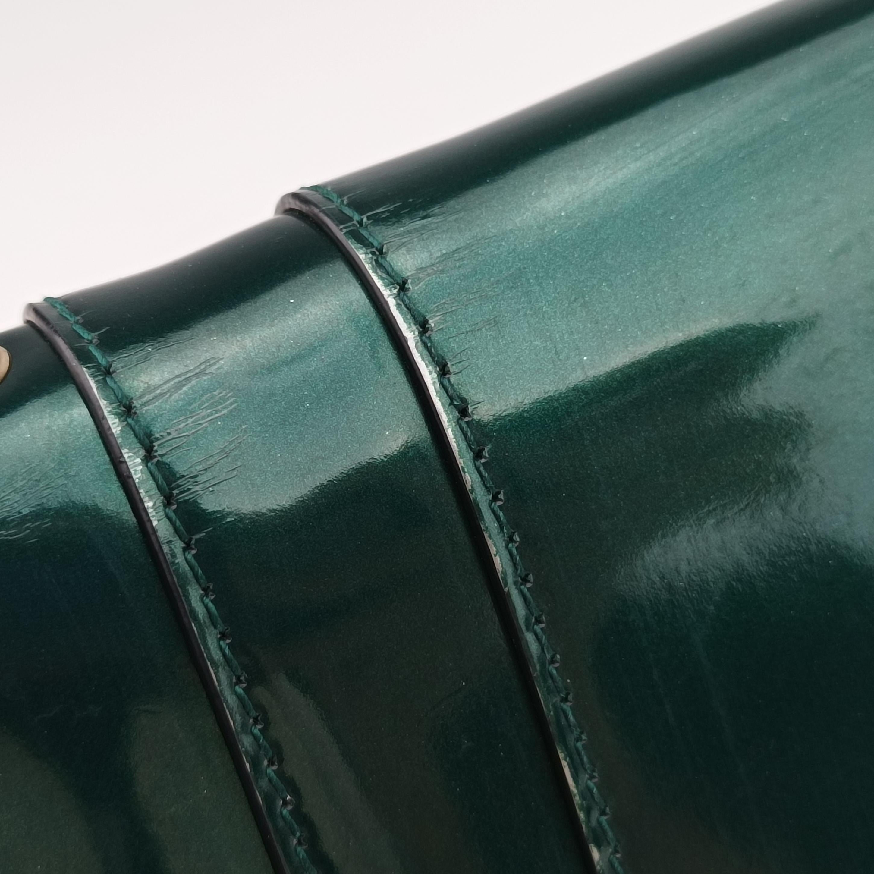 Pre-owned Bvlgari SERPENTI FOREVER Green leather  shoulderbag | stylenewstar