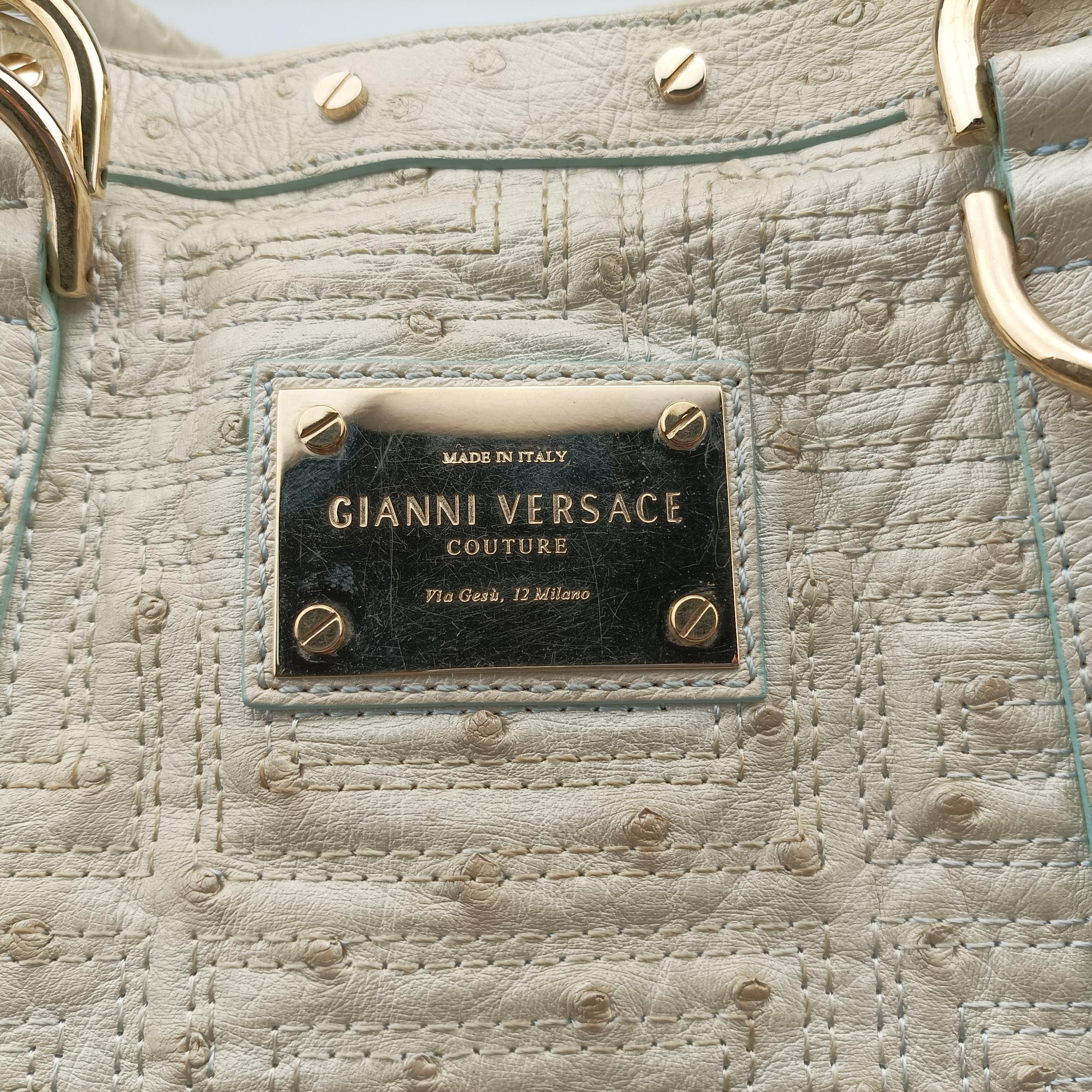Pre-owned VERSACE Snap Out Of It Tote White ostrich skin  handbag | stylenewstar