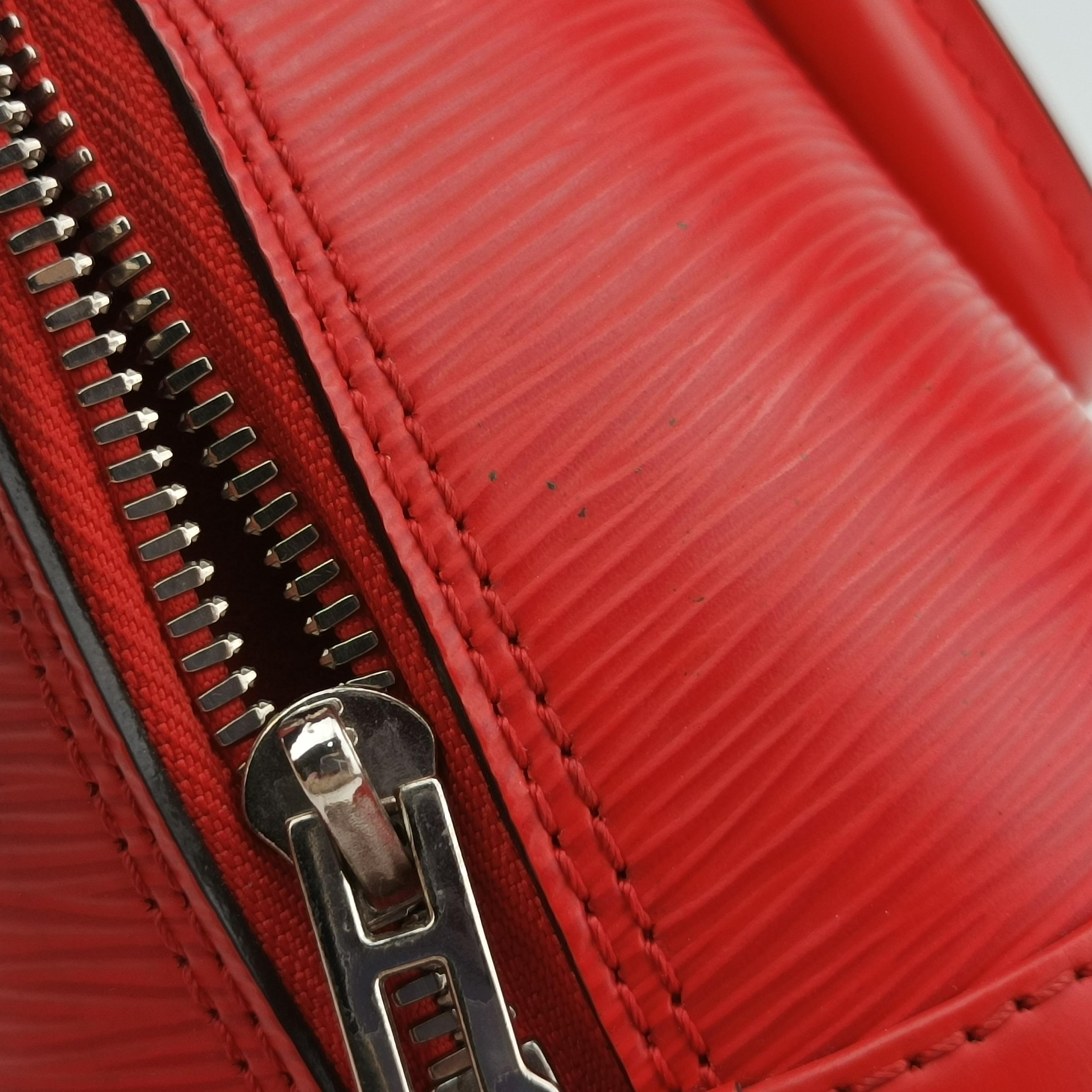 Secondhand Louis Vuitton Alma BB COQUELICOT Epi M41160 shoulderbag | stylenewstar