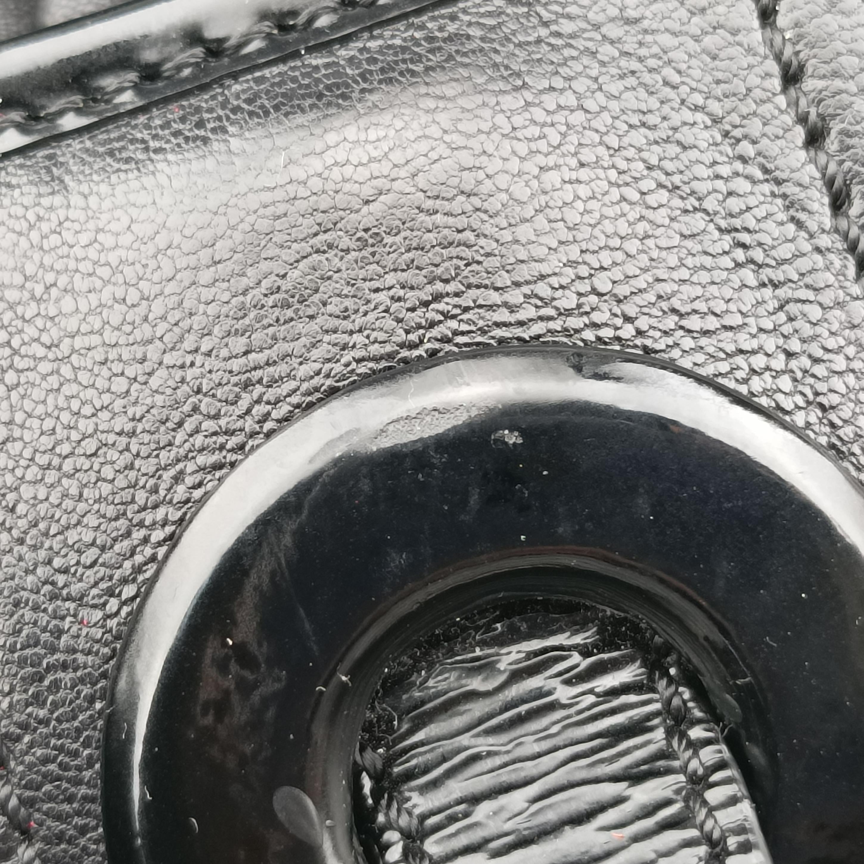 Pre-owned Fendi B Bag Black Leather  shoulderbag | stylenewstar