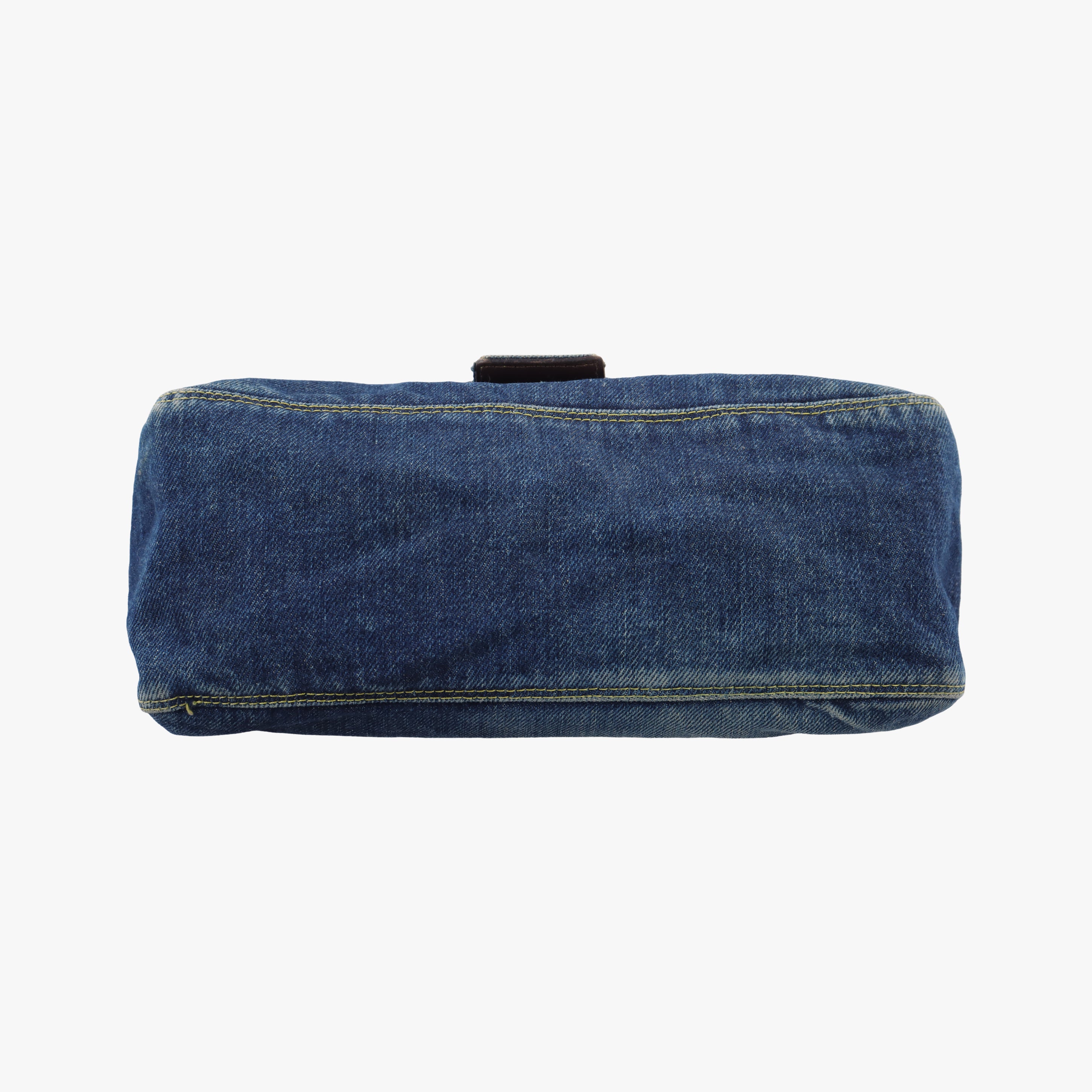 Pre-owned Fendi Mamma Baguette Blue Denim 26325 shoulderbag | stylenewstar