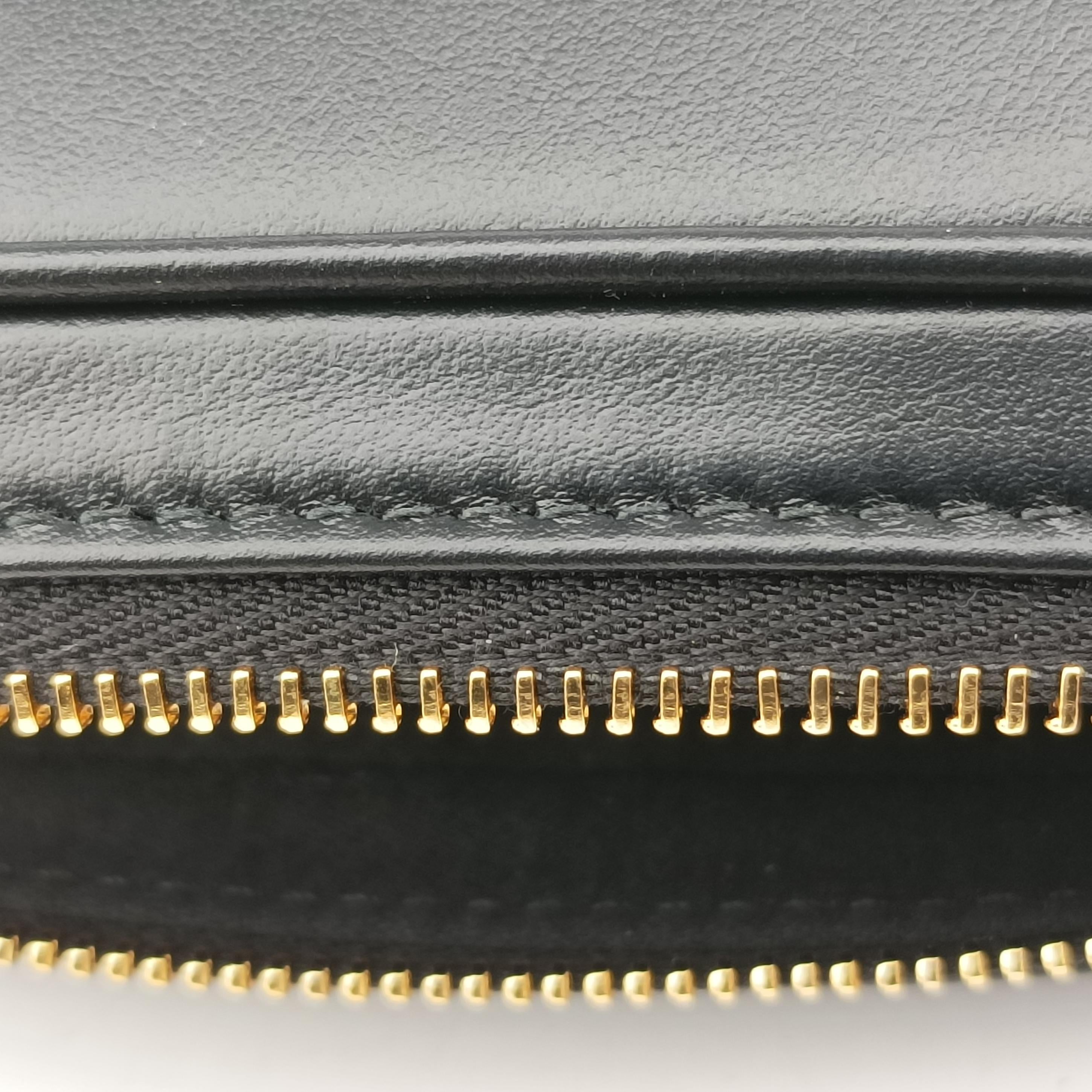 Pre-owned Miu Miu logo Black leather  bum bag/waist bag | stylenewstar