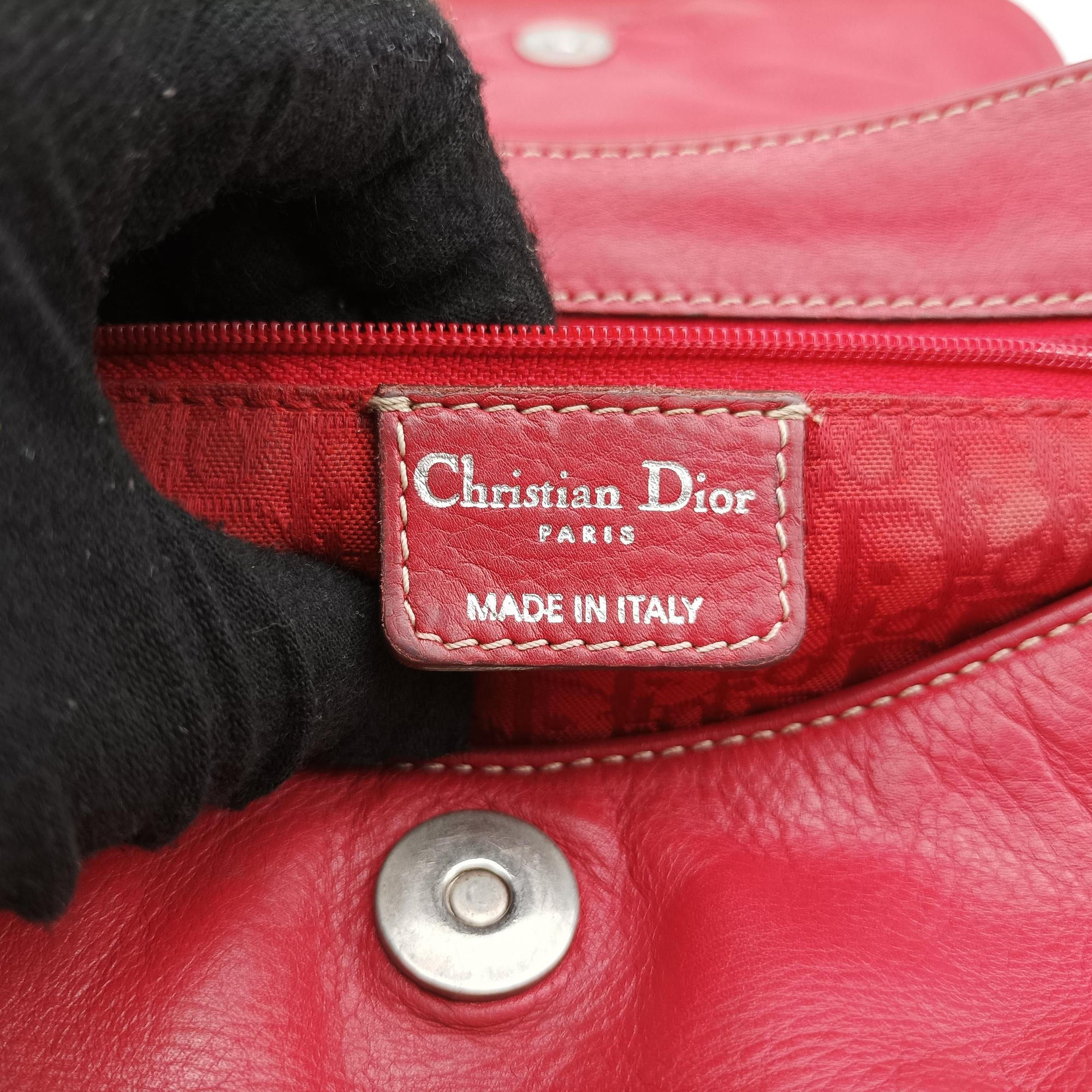 Pre-owned Christian Dior CD logo Red Leather  handbag | stylenewstar