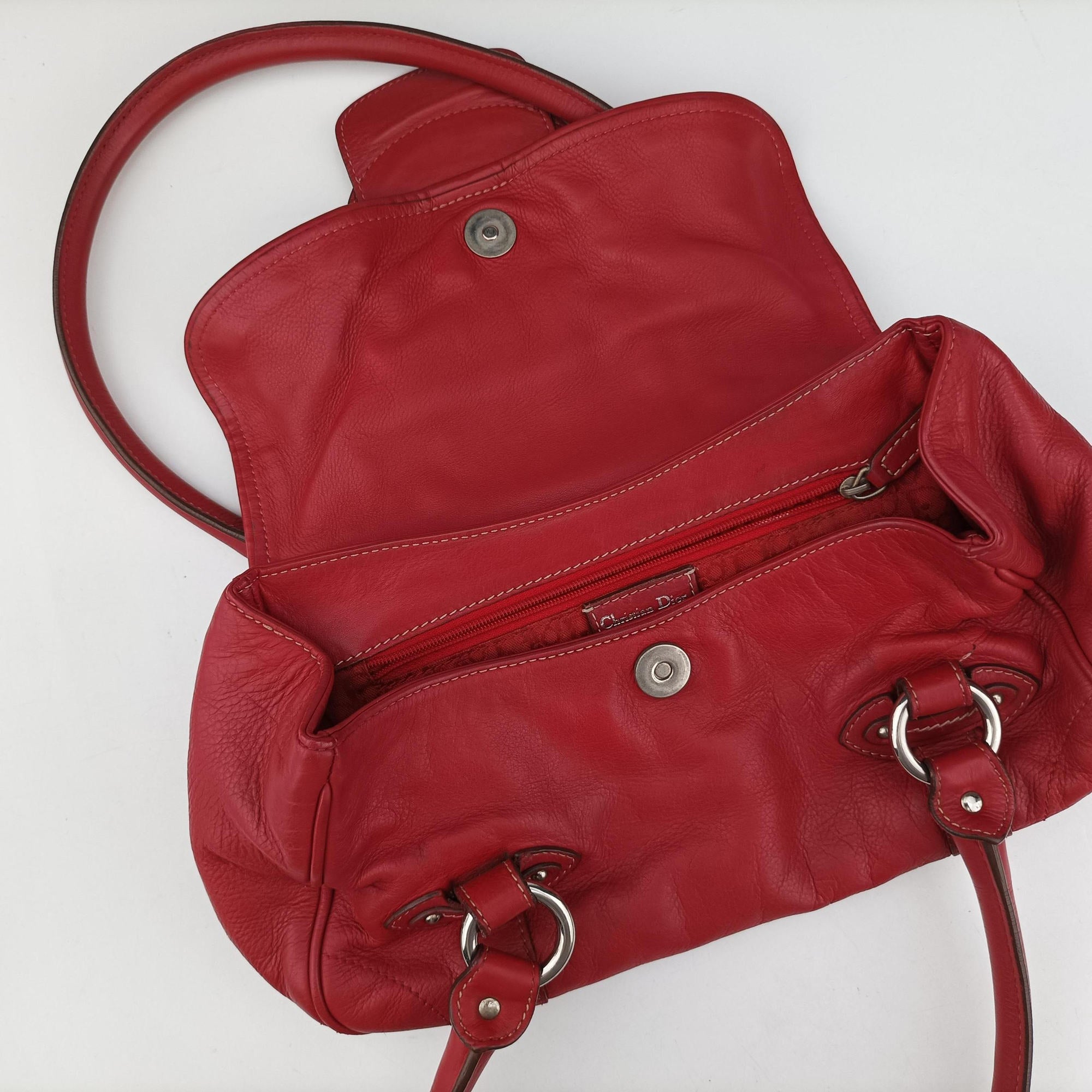 Pre-owned Christian Dior CD logo Red Leather  handbag | stylenewstar
