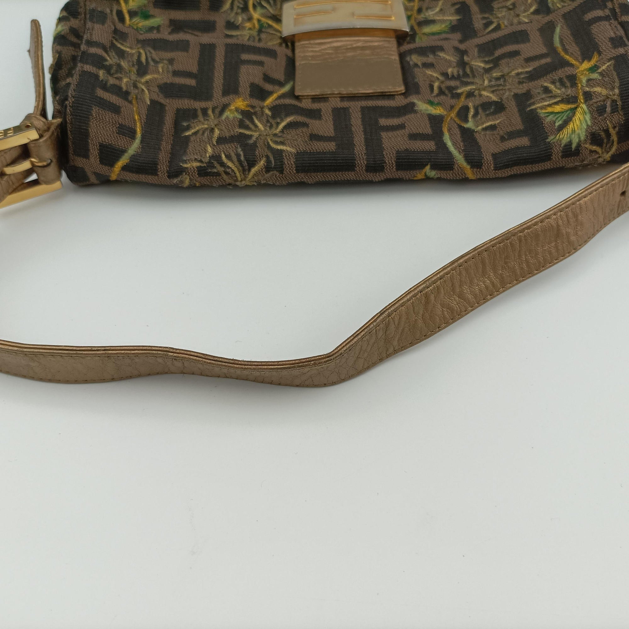 Pre-owned Fendi Baguette Brown×Multicolour canvas×leather  handbag | stylenewstar