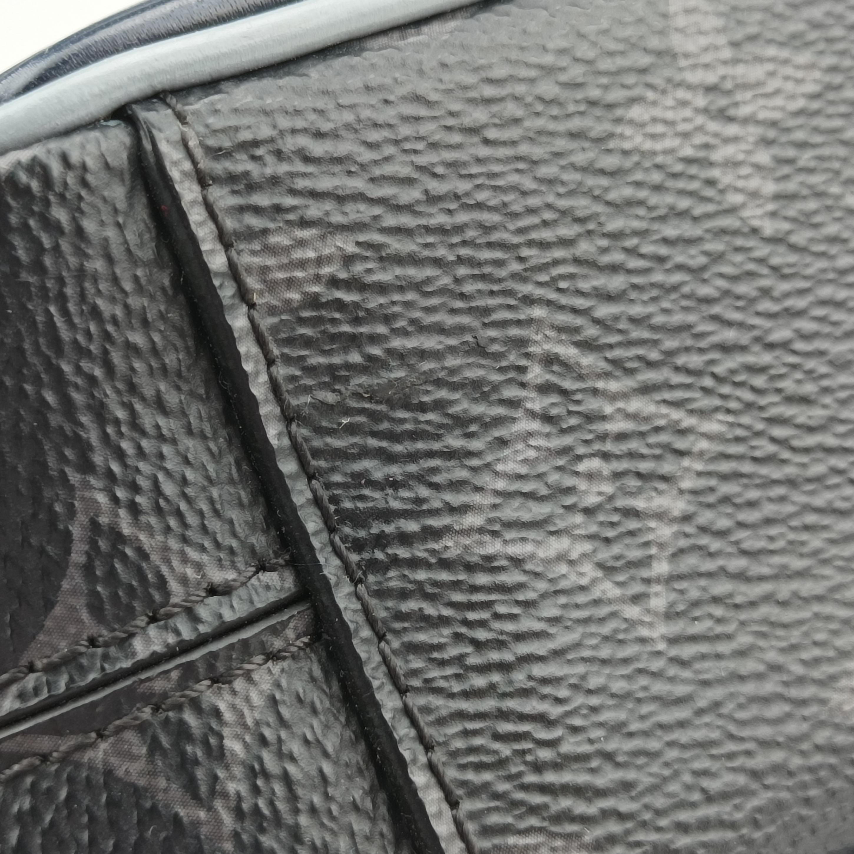 Pre-owned Louis Vuitton Danube Slim PＭ BLACK×BLUE Epi×Monogram Eclipse M53421 shoulderbag | stylenewstar