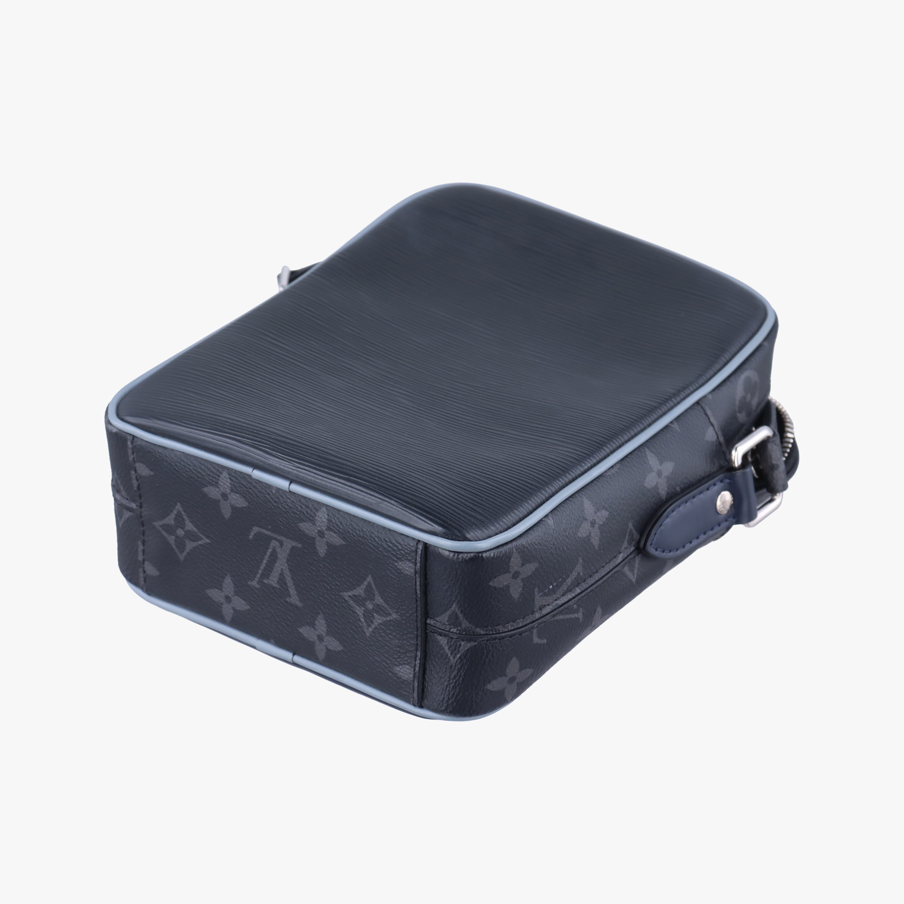 Pre-owned Louis Vuitton Danube Slim PＭ BLACK×BLUE Epi×Monogram Eclipse M53421 shoulderbag | stylenewstar