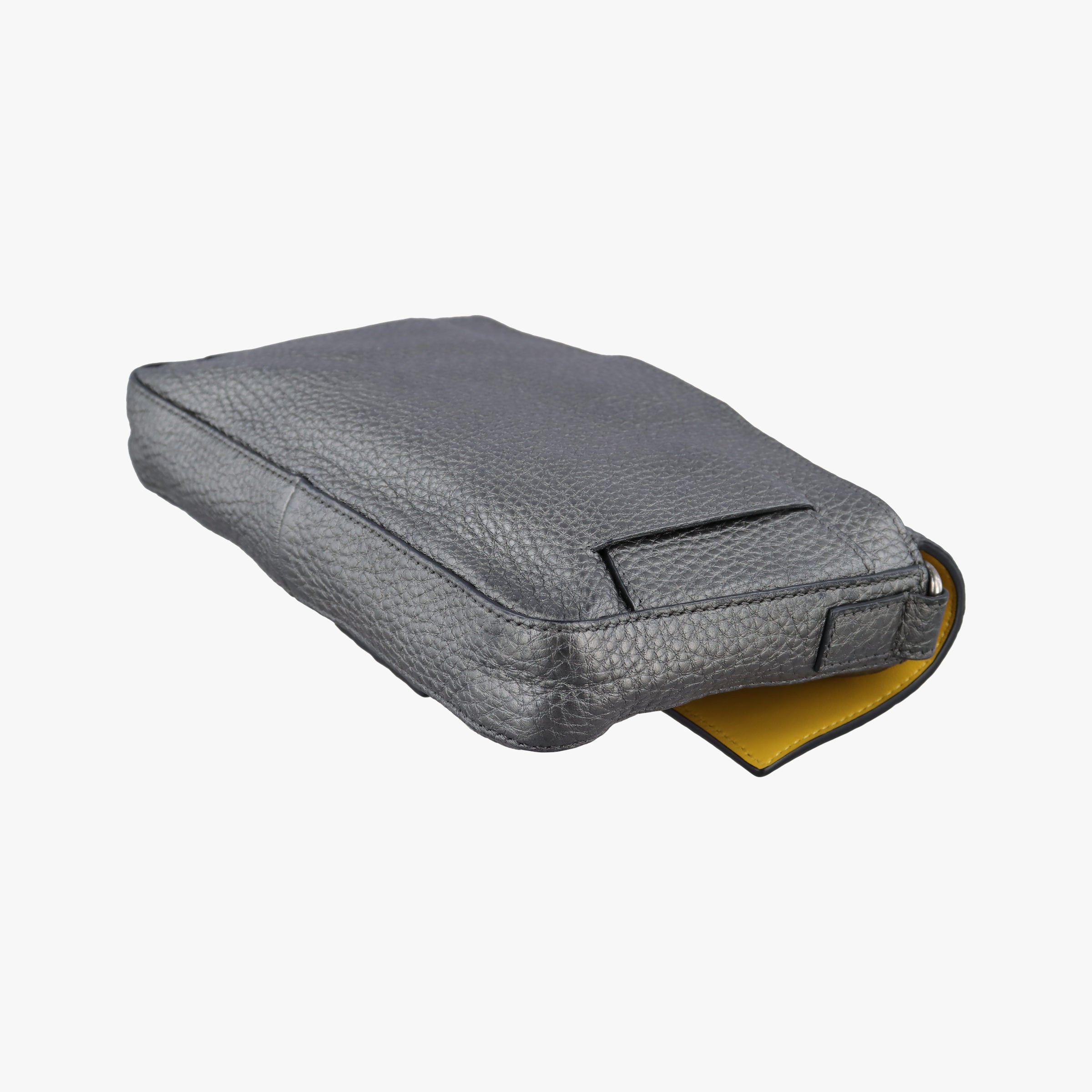 Pre-owned Fendi Flat Selleria Baguette Grey Leather 7VA472 shoulderbag | stylenewstar