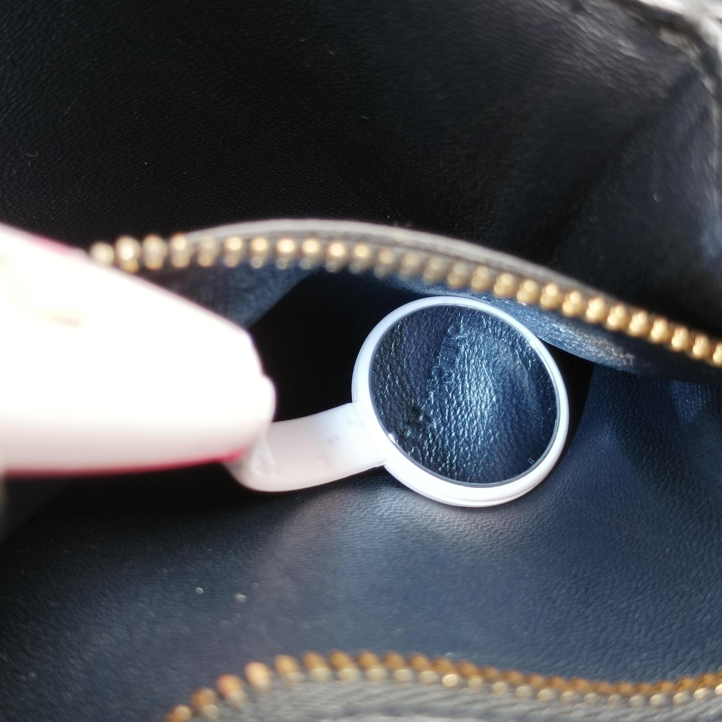 Pre-owned Celine CLASSIC Navy Leather  shoulderbag | stylenewstar